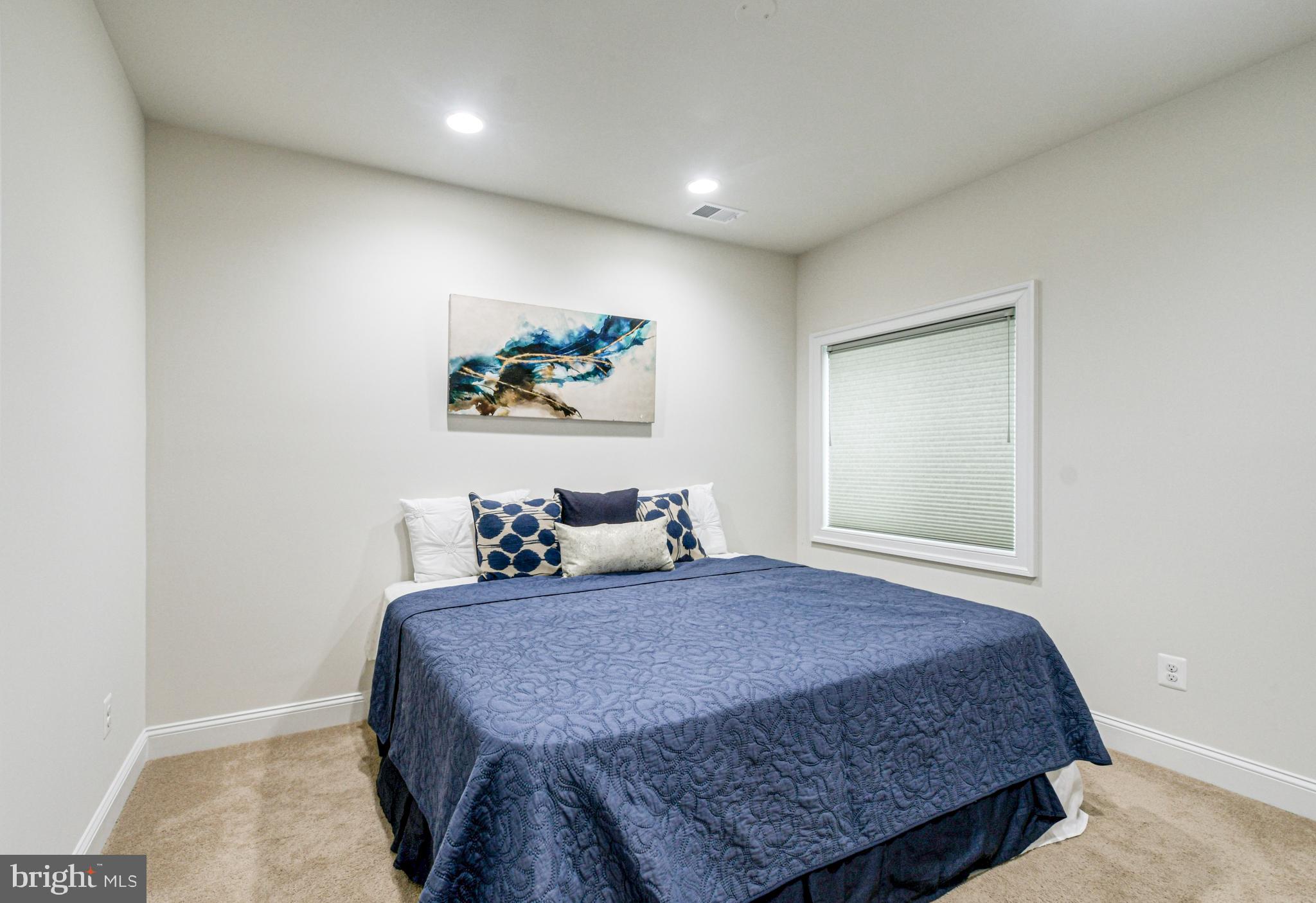 WESTBURY GLEN - Residential