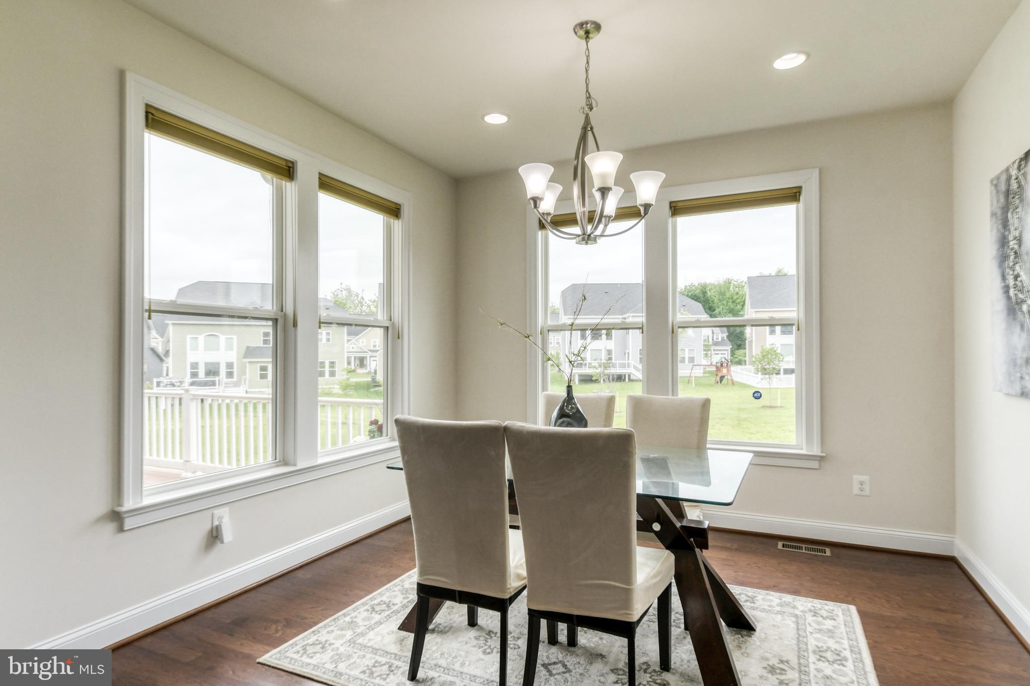 WESTBURY GLEN - Residential