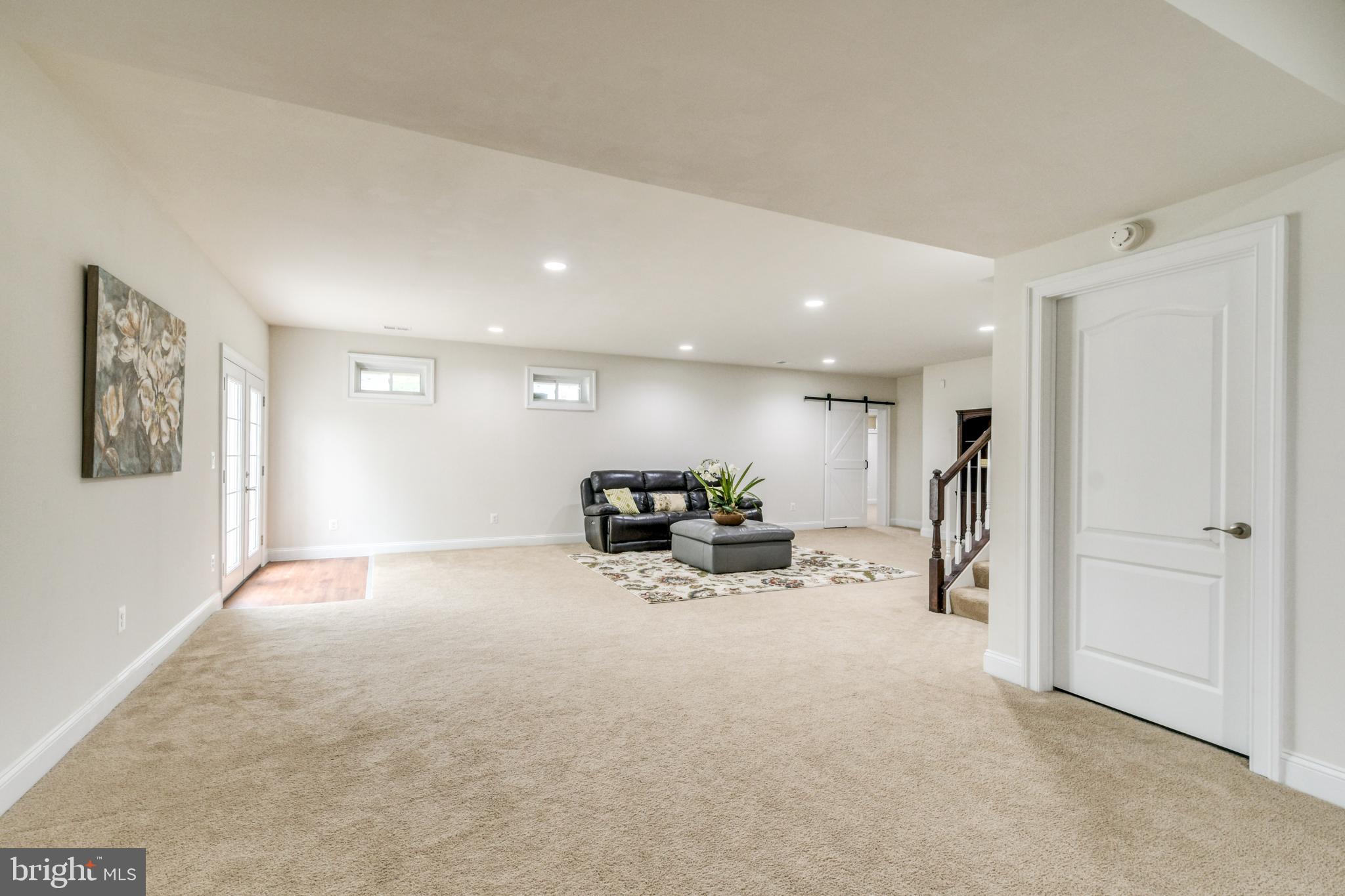 WESTBURY GLEN - Residential