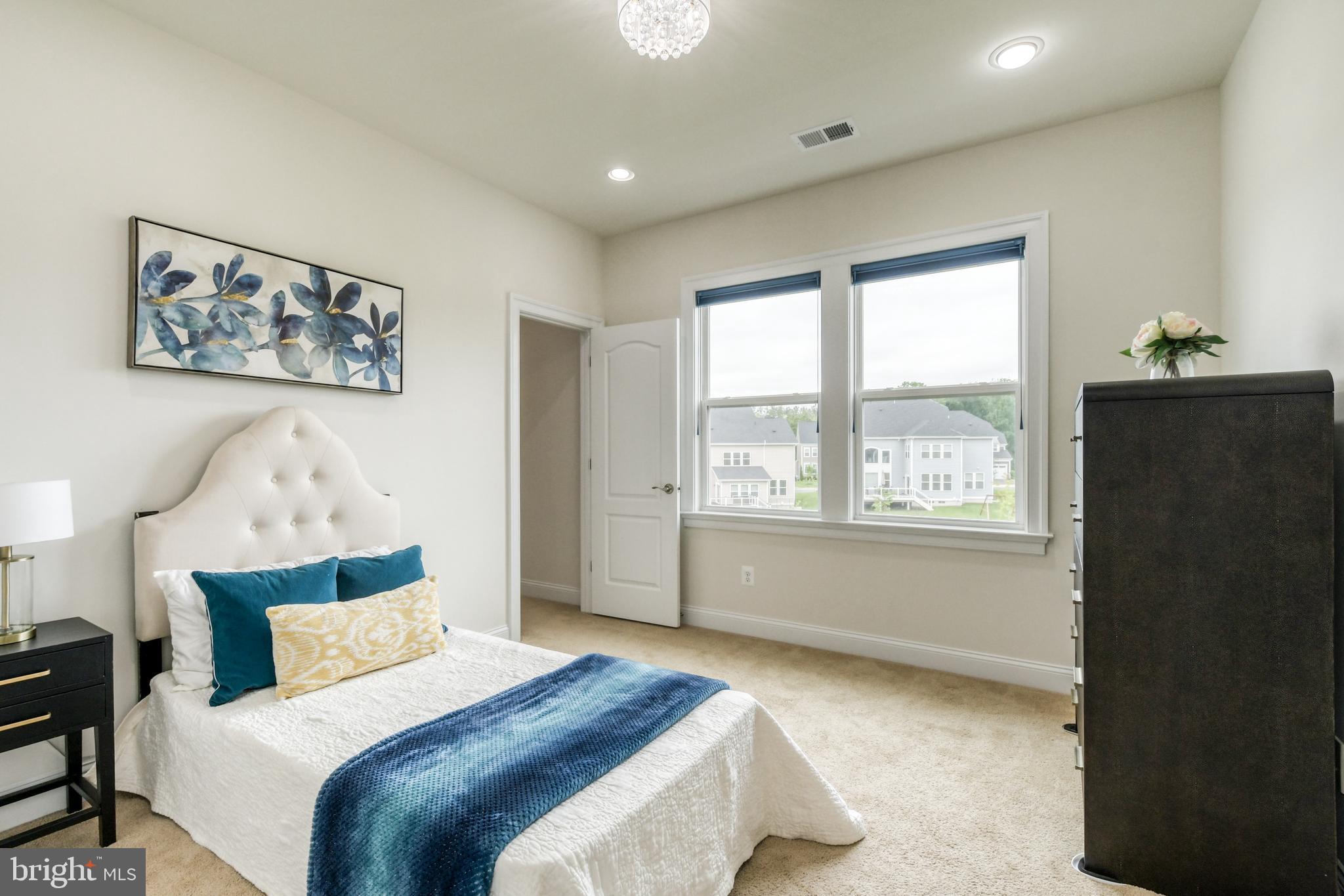 WESTBURY GLEN - Residential