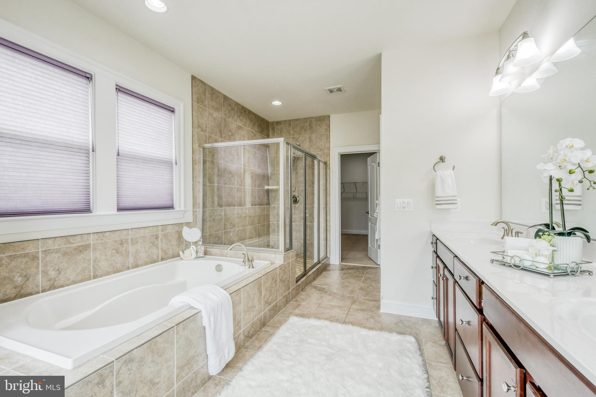 WESTBURY GLEN - Residential