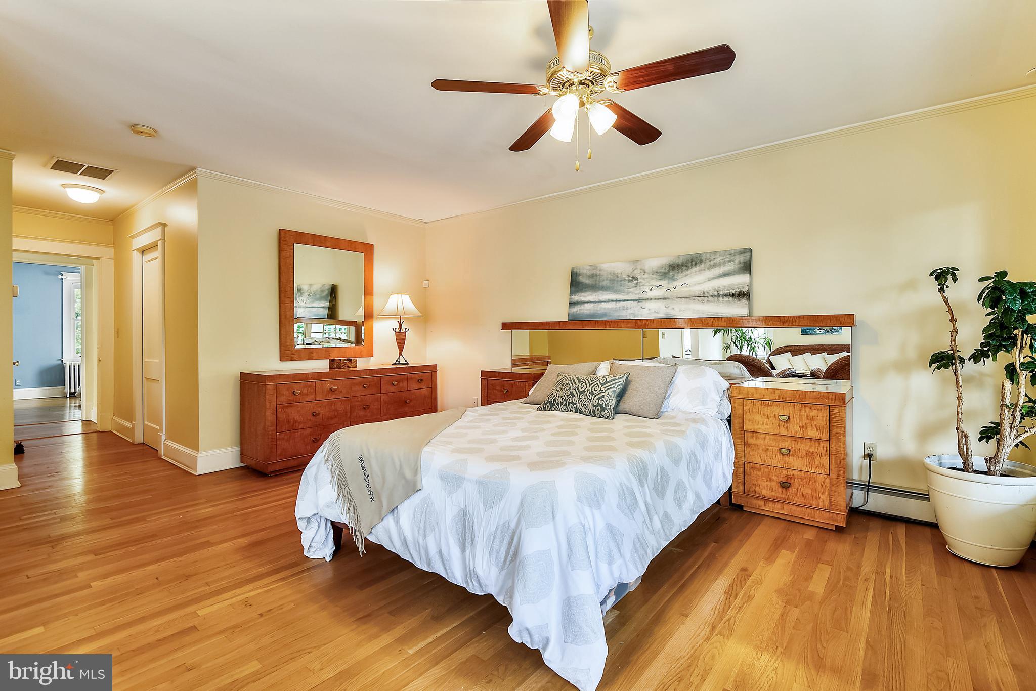 MURRAY HILL - Residential