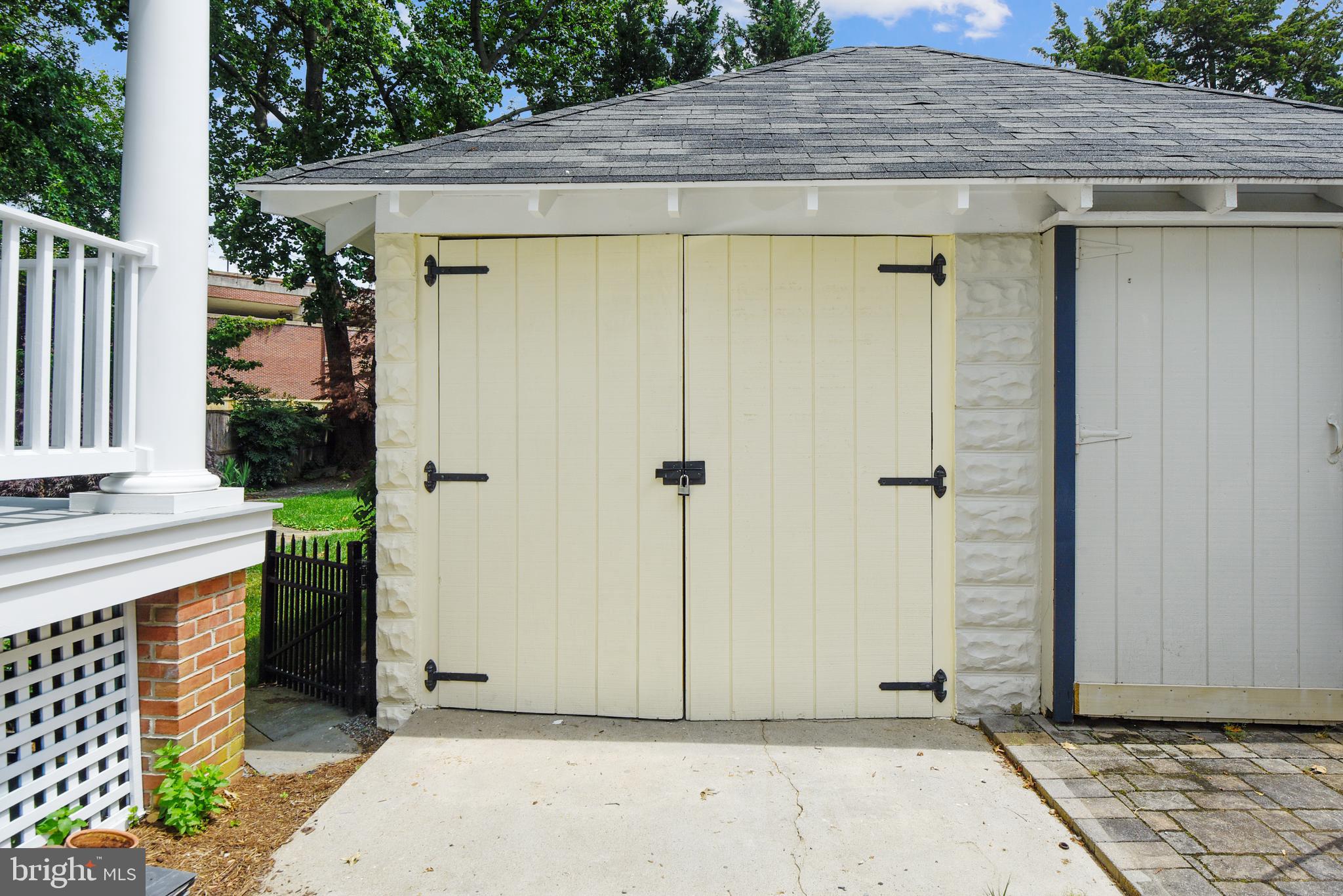 MURRAY HILL - Residential