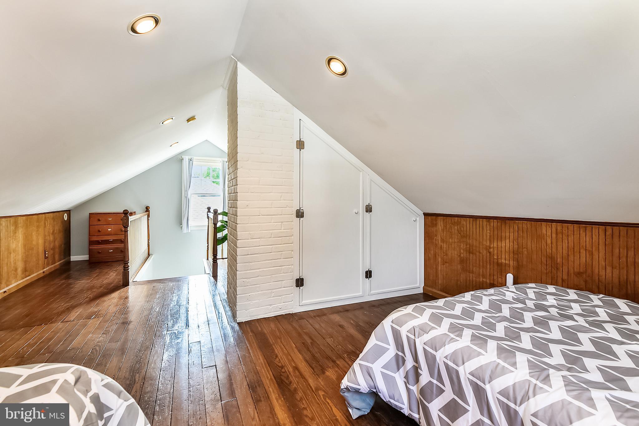 MURRAY HILL - Residential