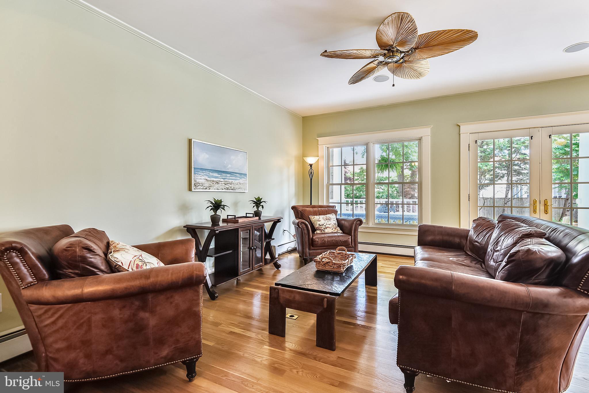 MURRAY HILL - Residential