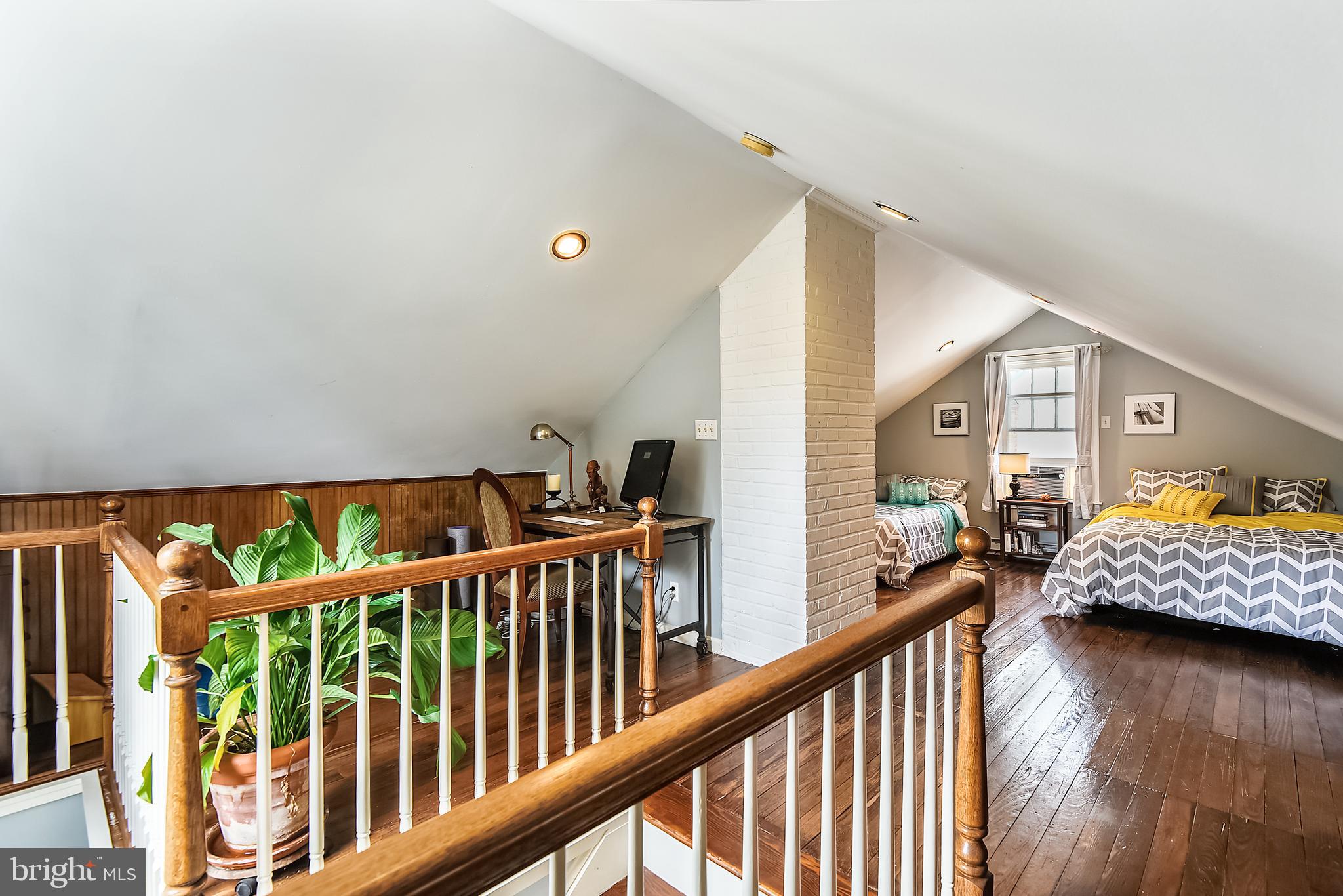 MURRAY HILL - Residential