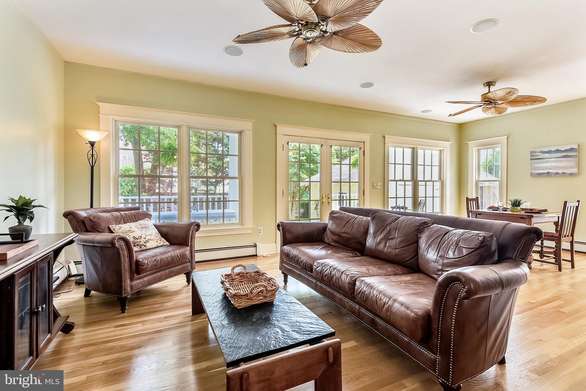 MURRAY HILL - Residential