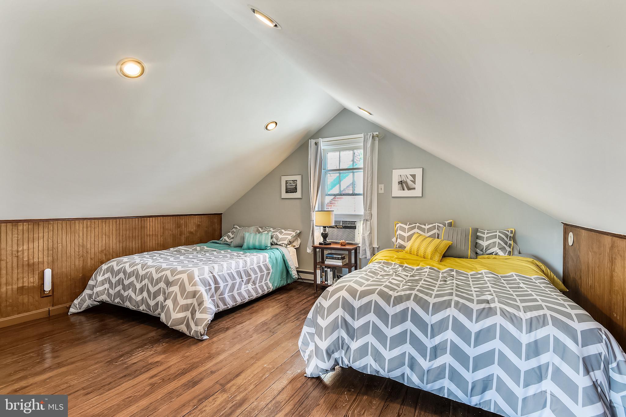 MURRAY HILL - Residential