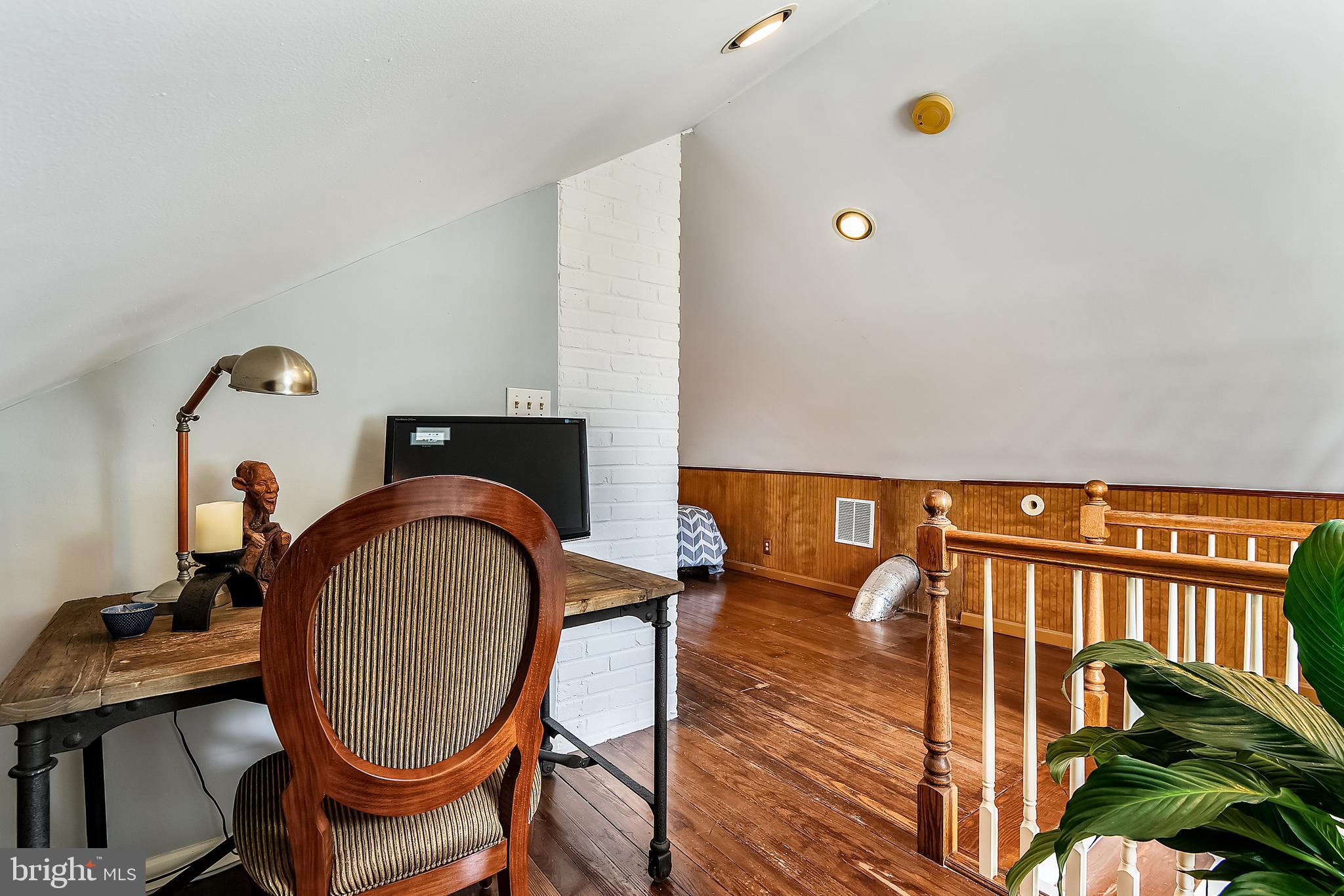 MURRAY HILL - Residential