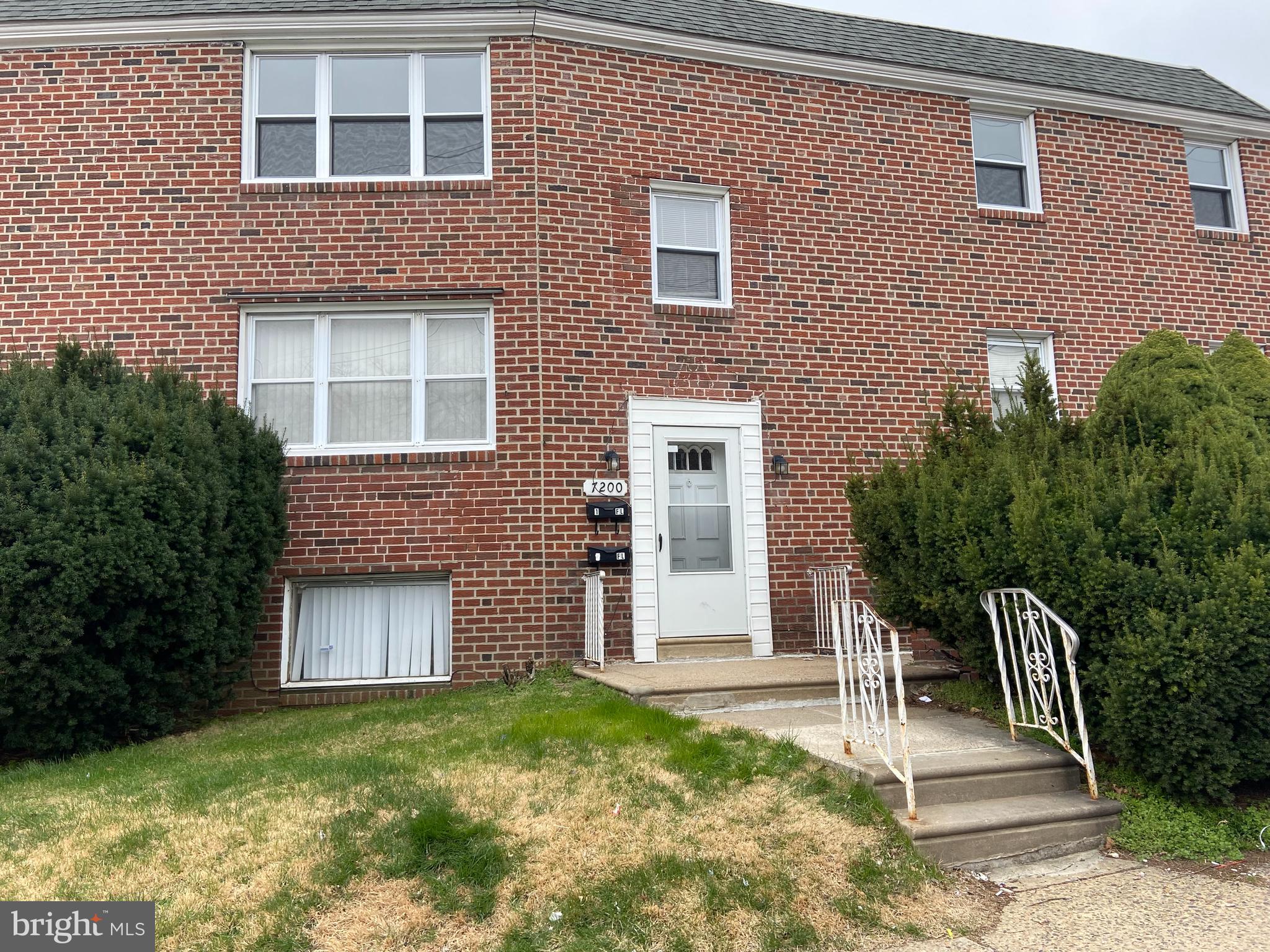 OVERBROOK PARK - Residential Lease