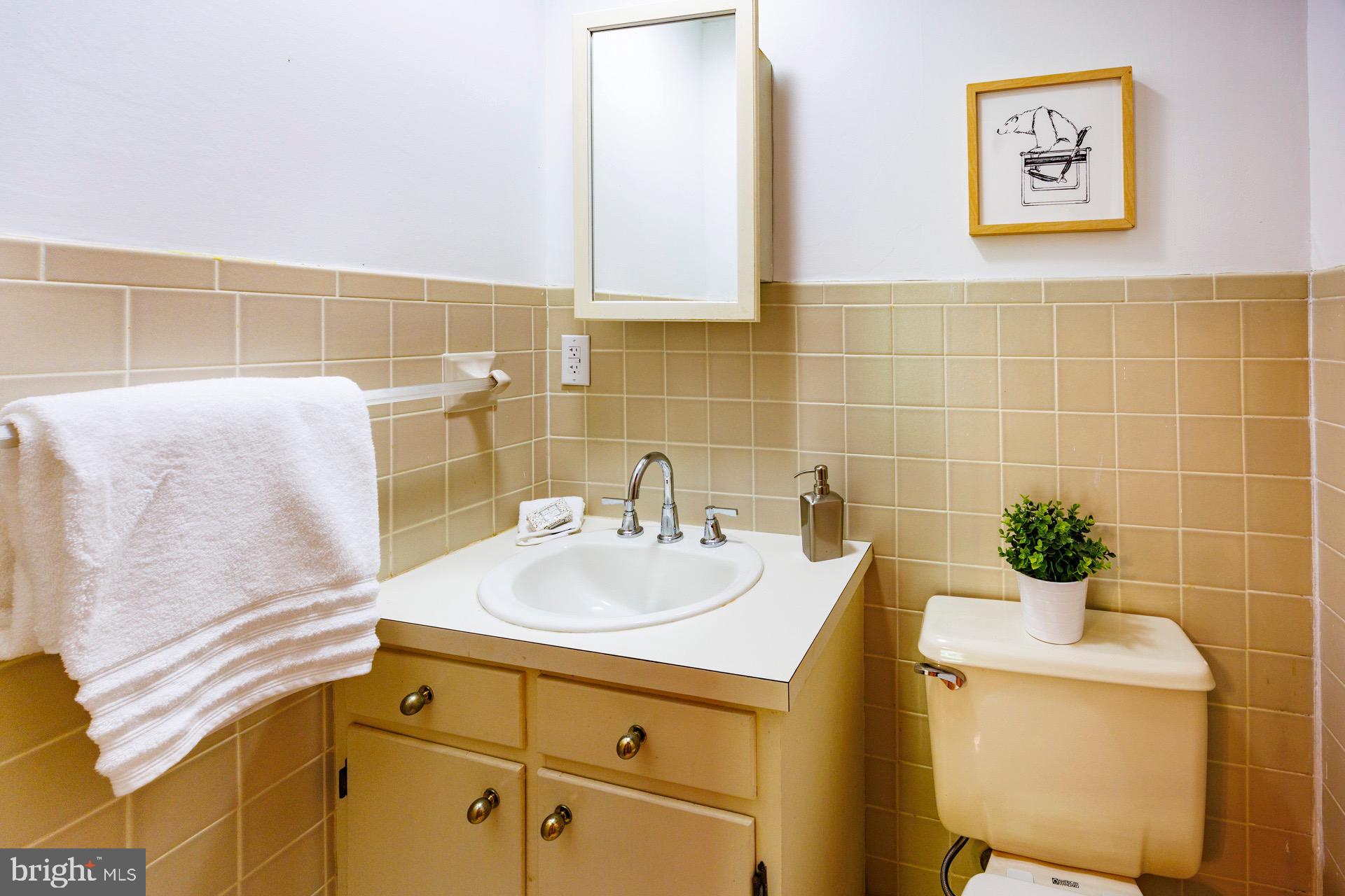 DEEP NECK - Residential