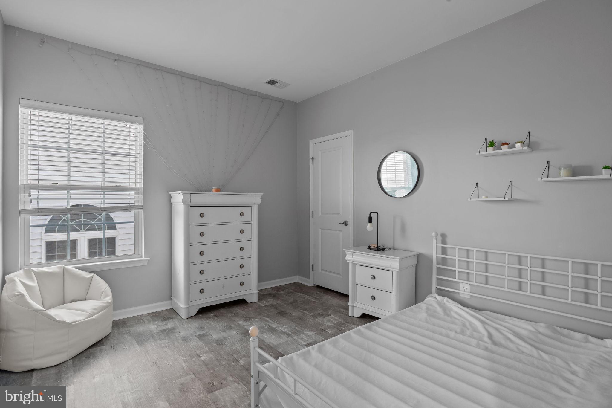 OVERLOOK AT CARRIAGE - Residential