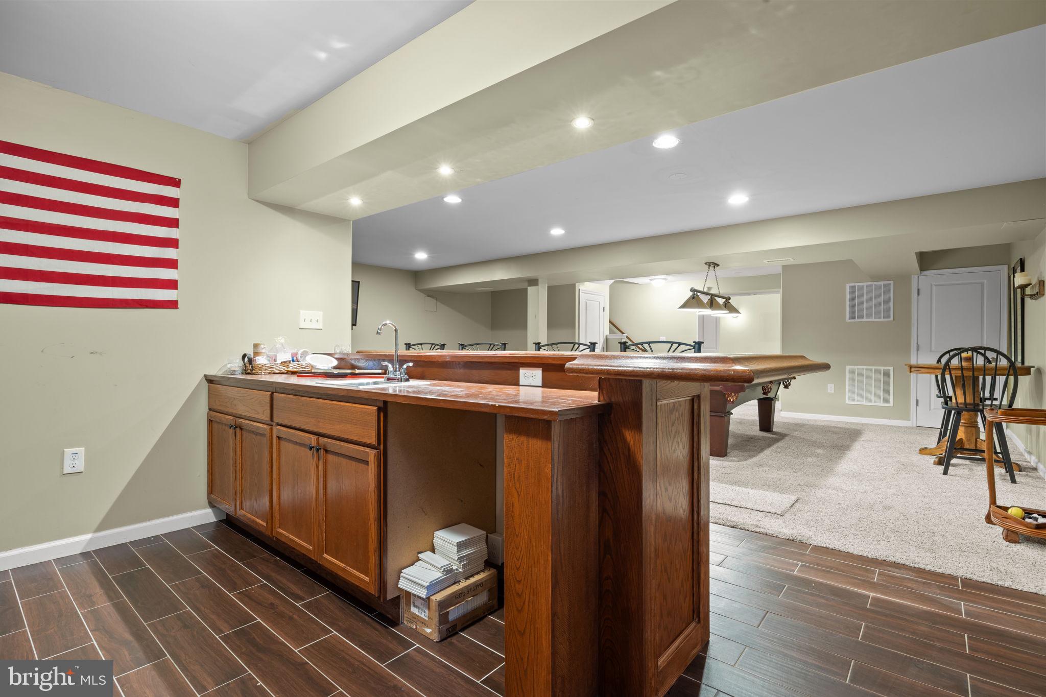 OVERLOOK AT CARRIAGE - Residential