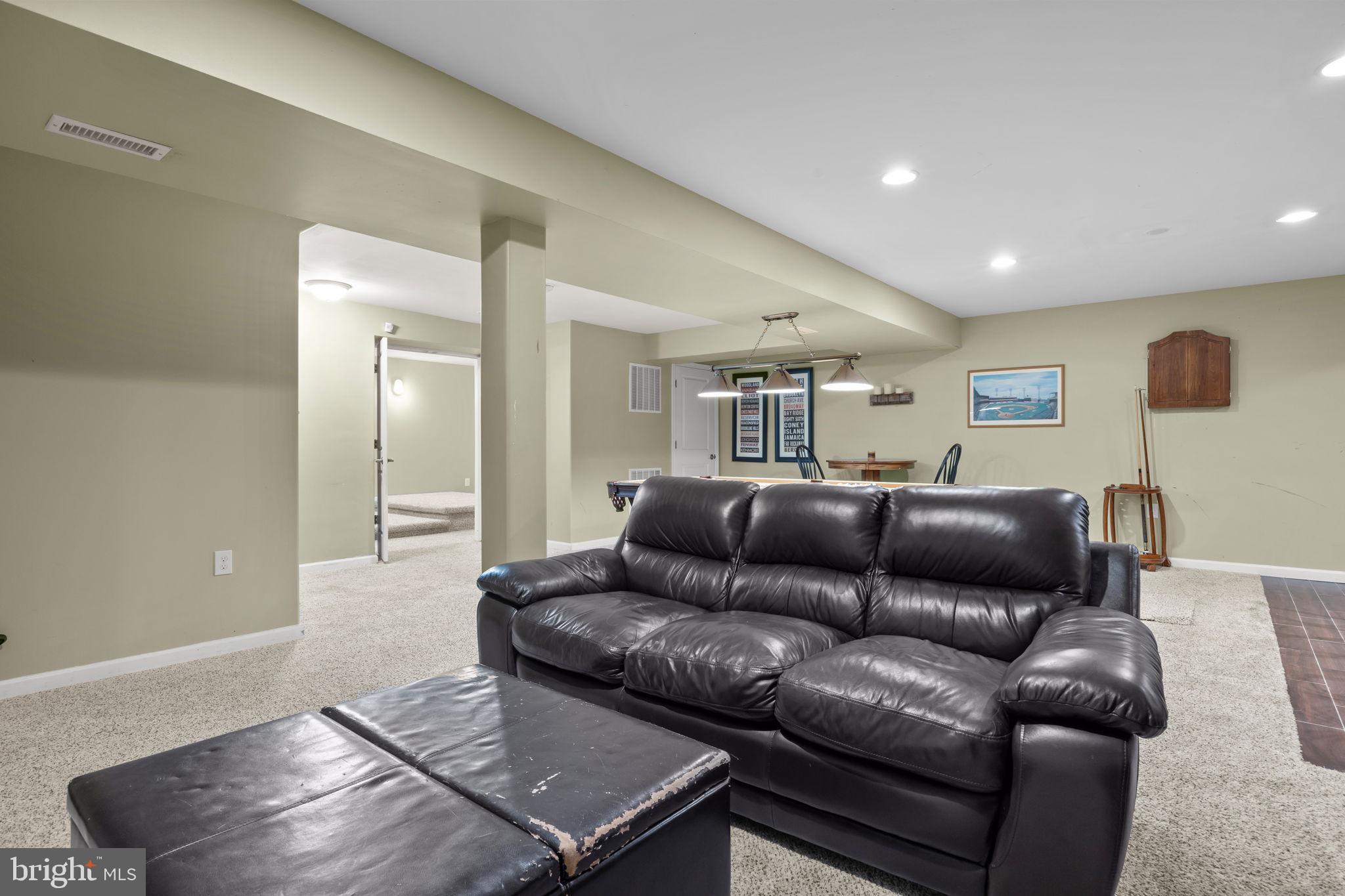 OVERLOOK AT CARRIAGE - Residential