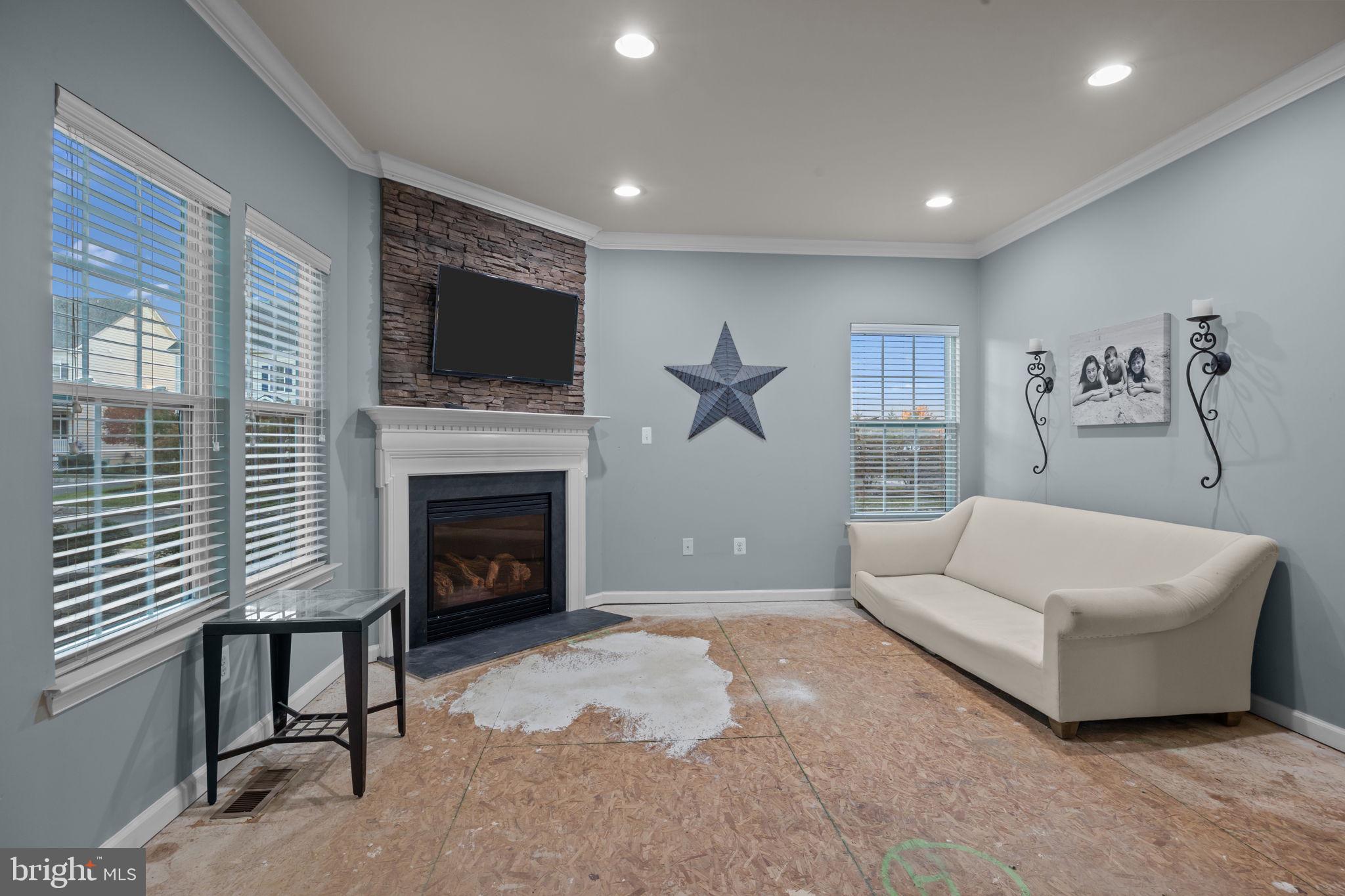 OVERLOOK AT CARRIAGE - Residential