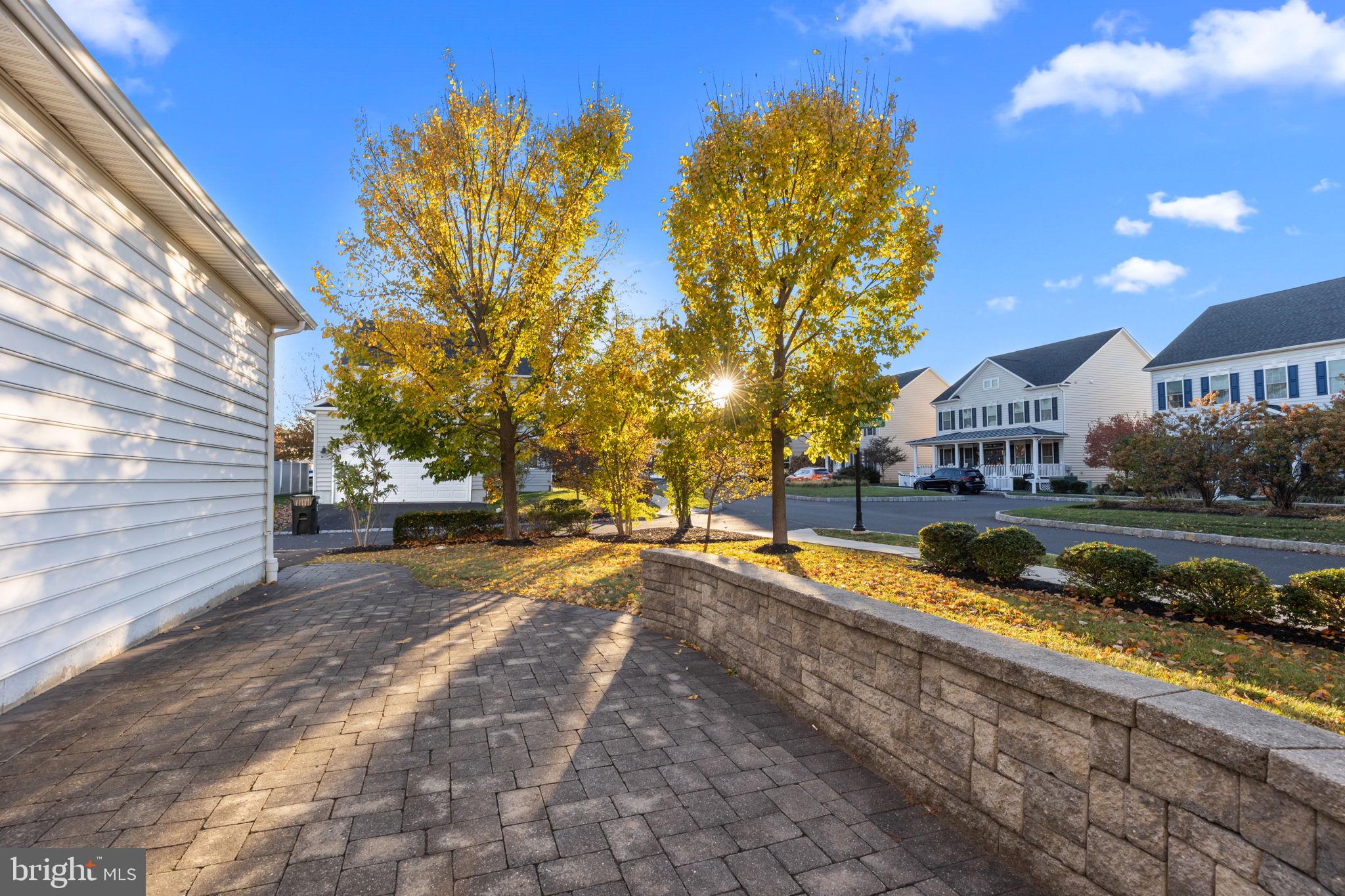 OVERLOOK AT CARRIAGE - Residential