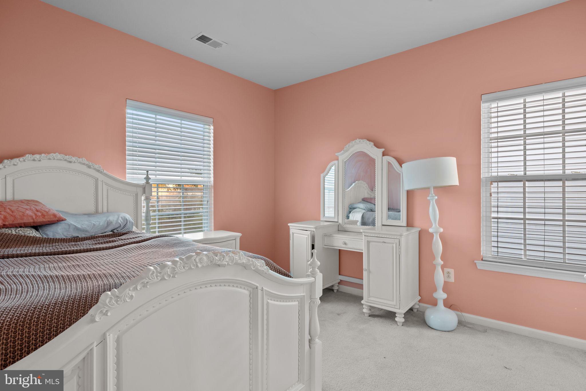 OVERLOOK AT CARRIAGE - Residential