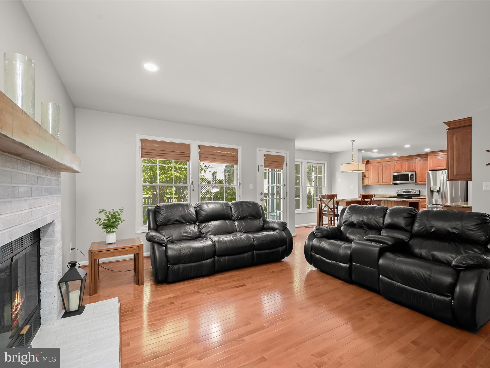 MONTGOMERY MEADOWS - Residential