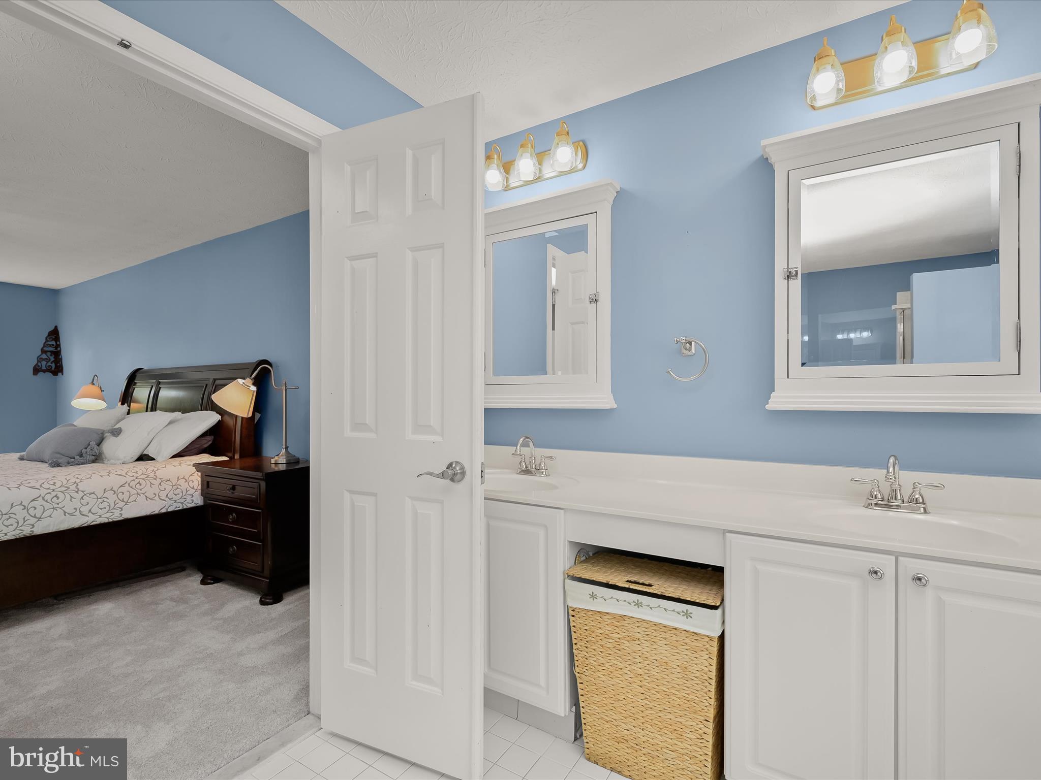 MONTGOMERY MEADOWS - Residential