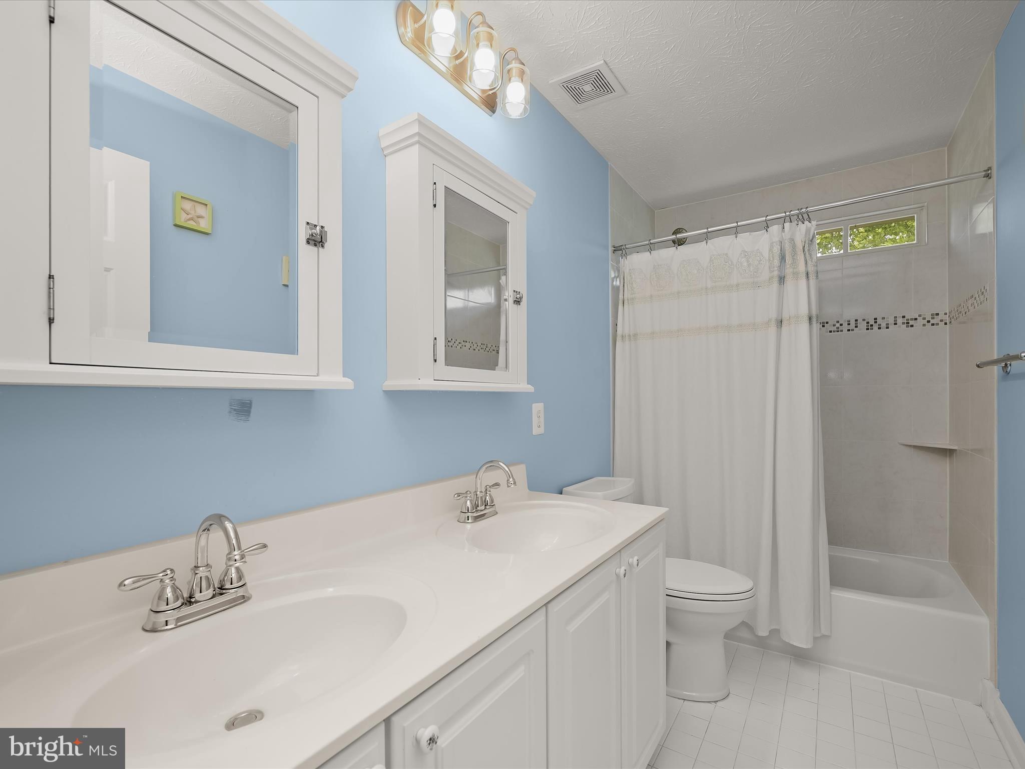 MONTGOMERY MEADOWS - Residential