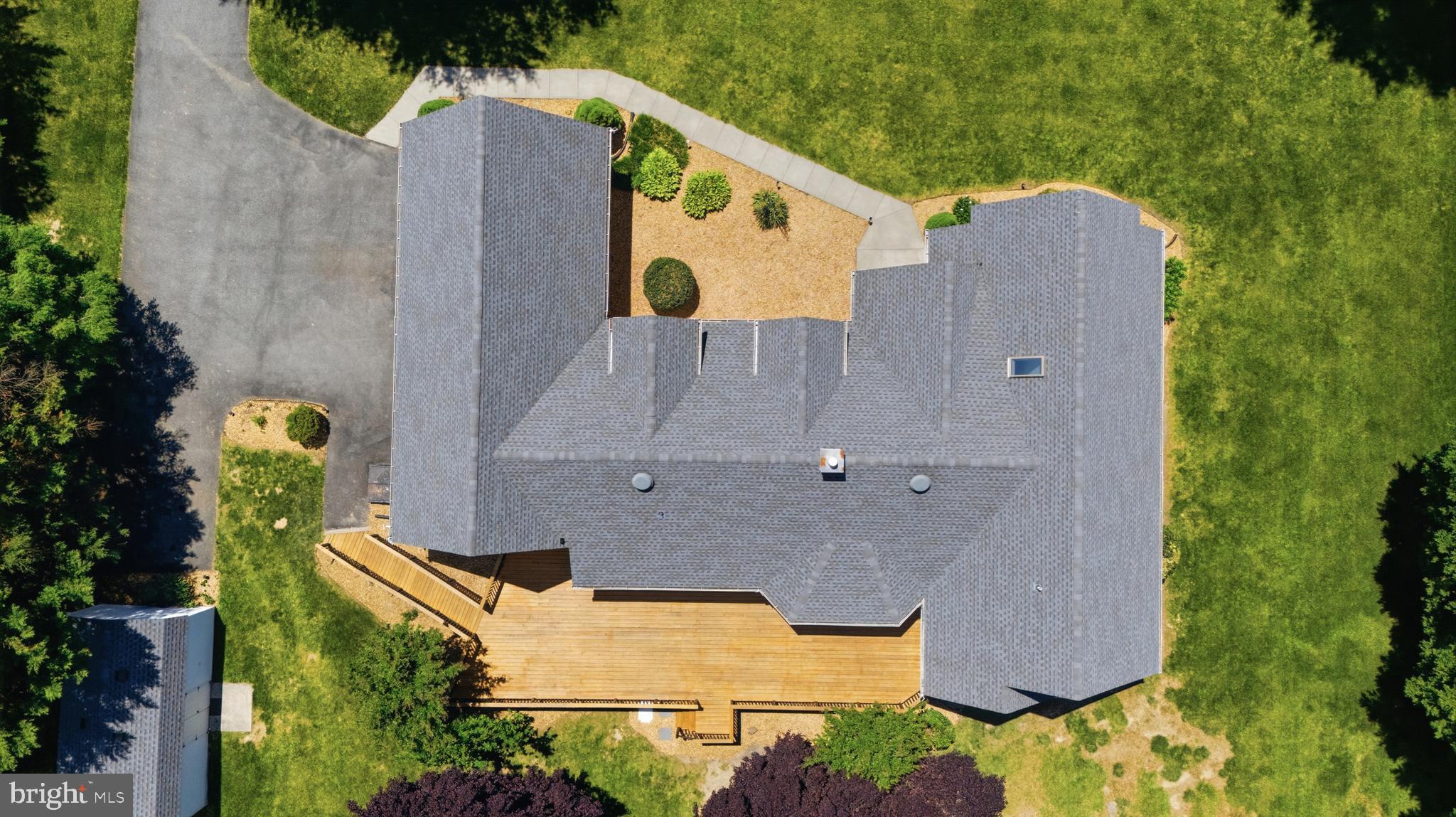 3 MEADOW DRIVE