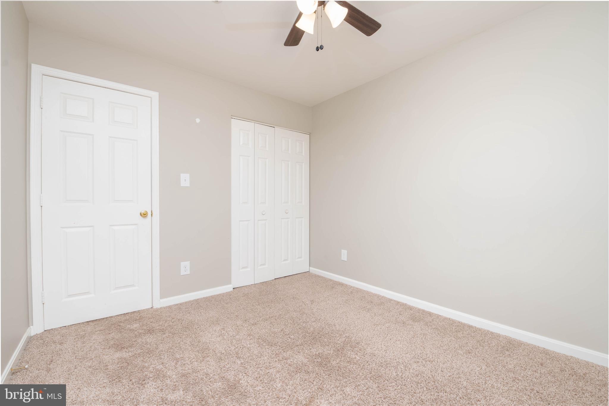 CONSTANT FRIENDSHIP - Residential