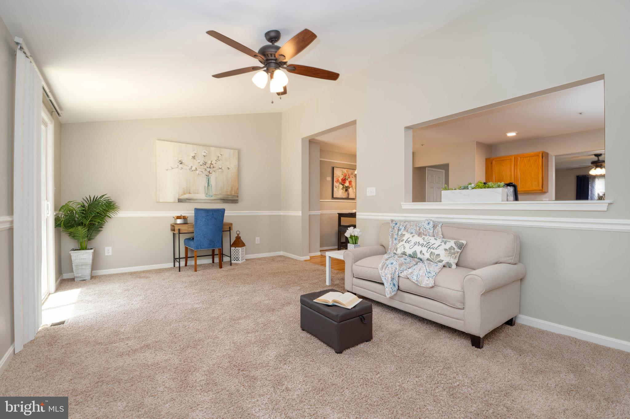 CONSTANT FRIENDSHIP - Residential