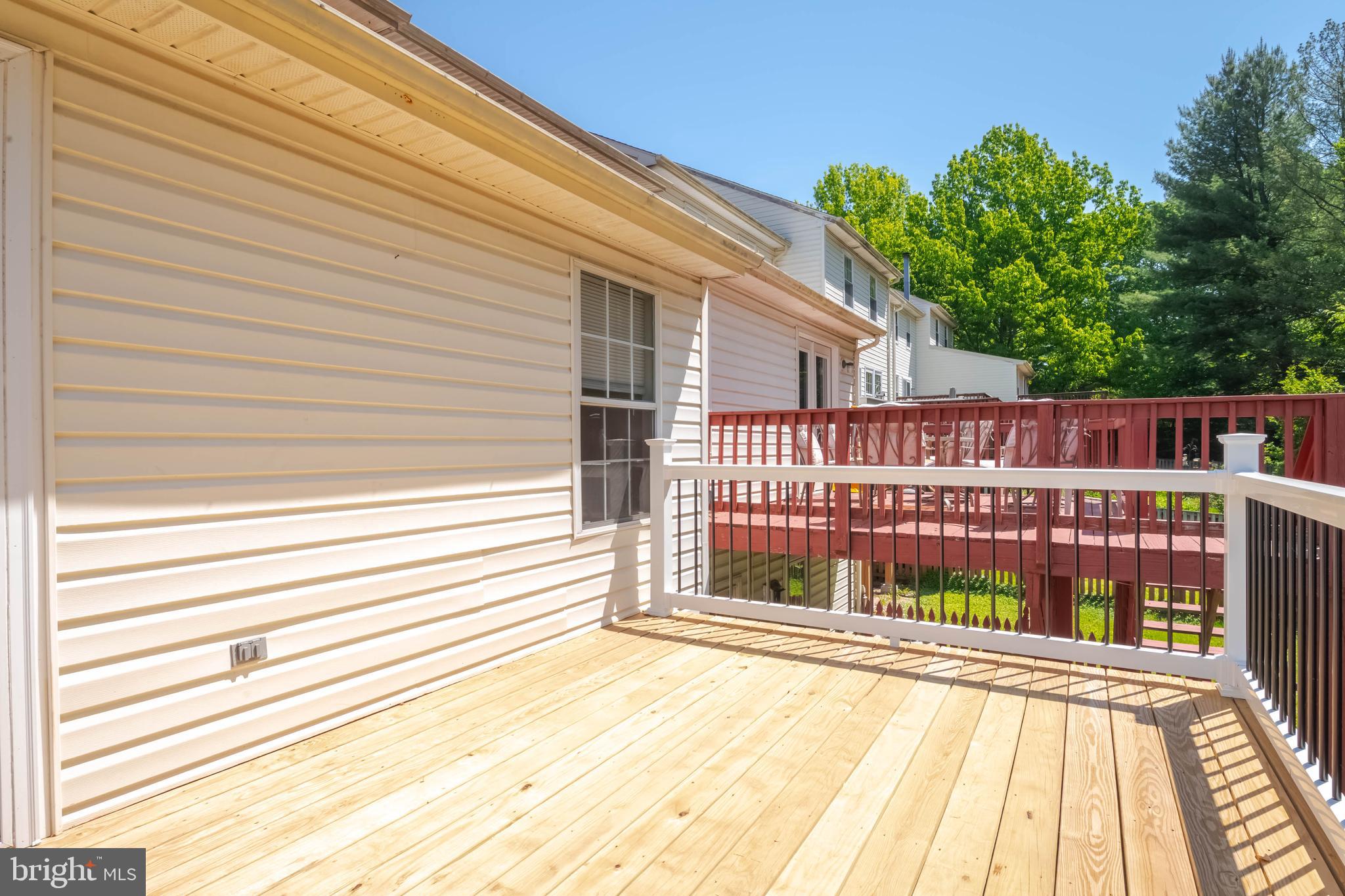 CONSTANT FRIENDSHIP - Residential