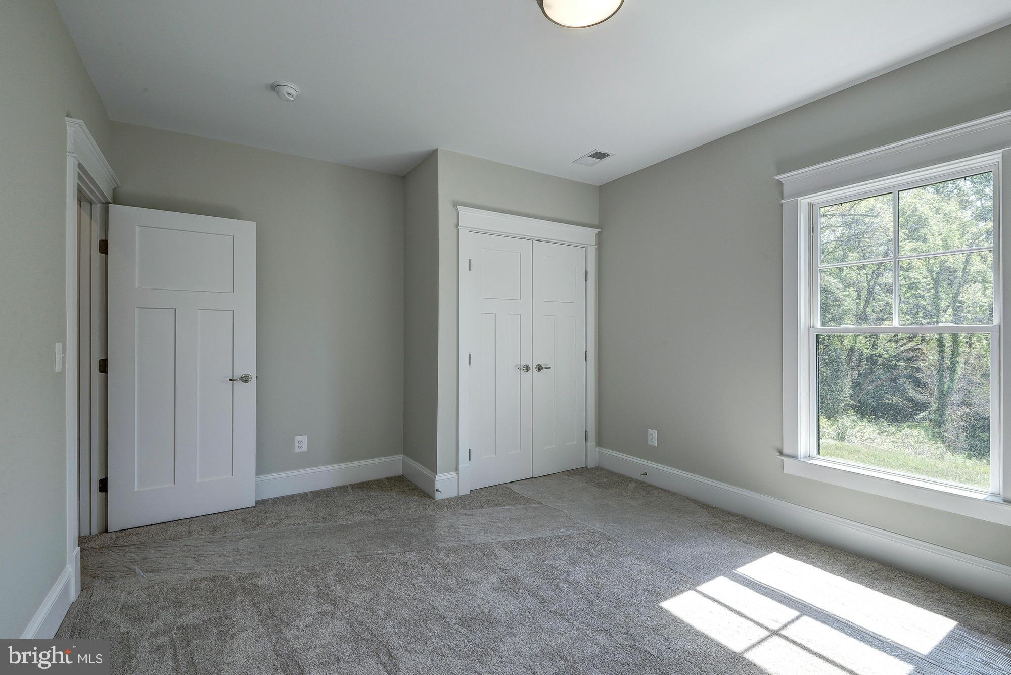 COUNTRY CLUB HILLS - Residential