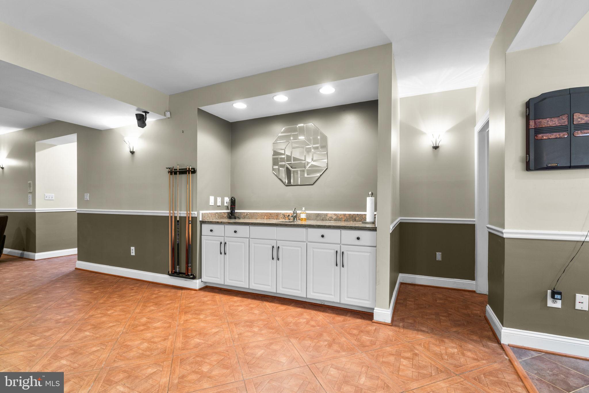 HUNTERBROOKE - Residential