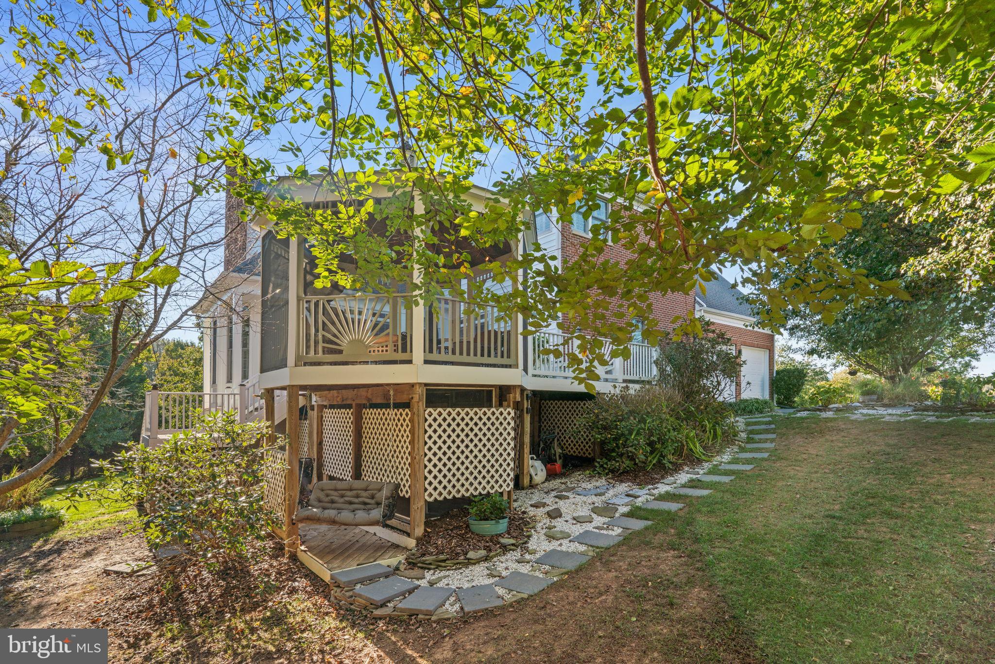 HUNTERBROOKE - Residential