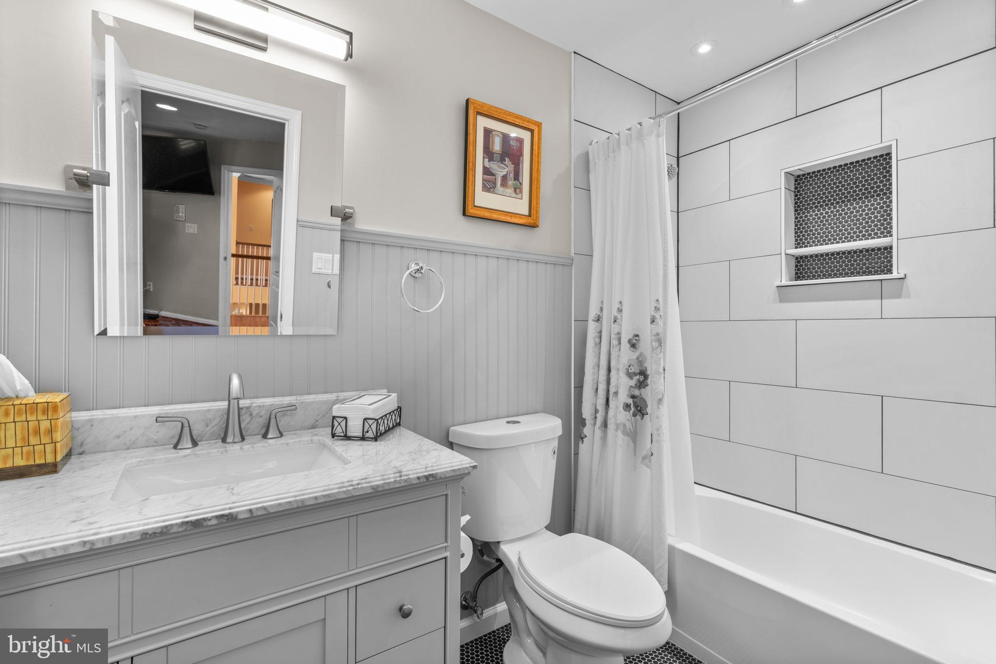 HUNTERBROOKE - Residential