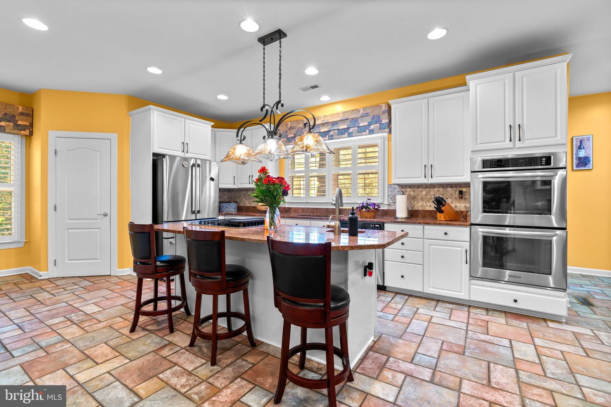 HUNTERBROOKE - Residential