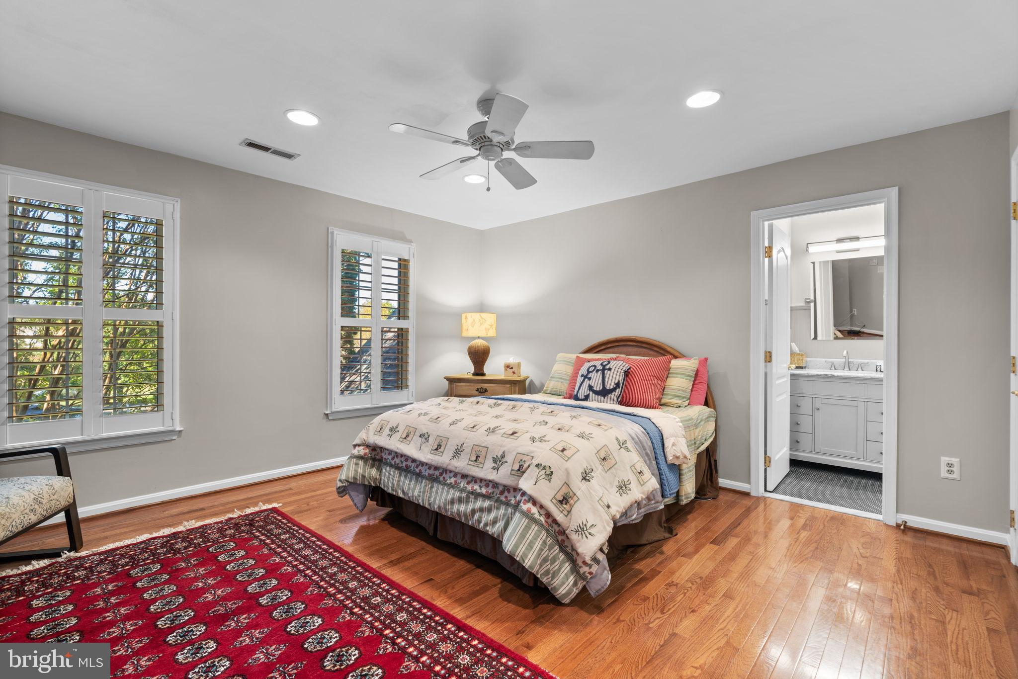 HUNTERBROOKE - Residential