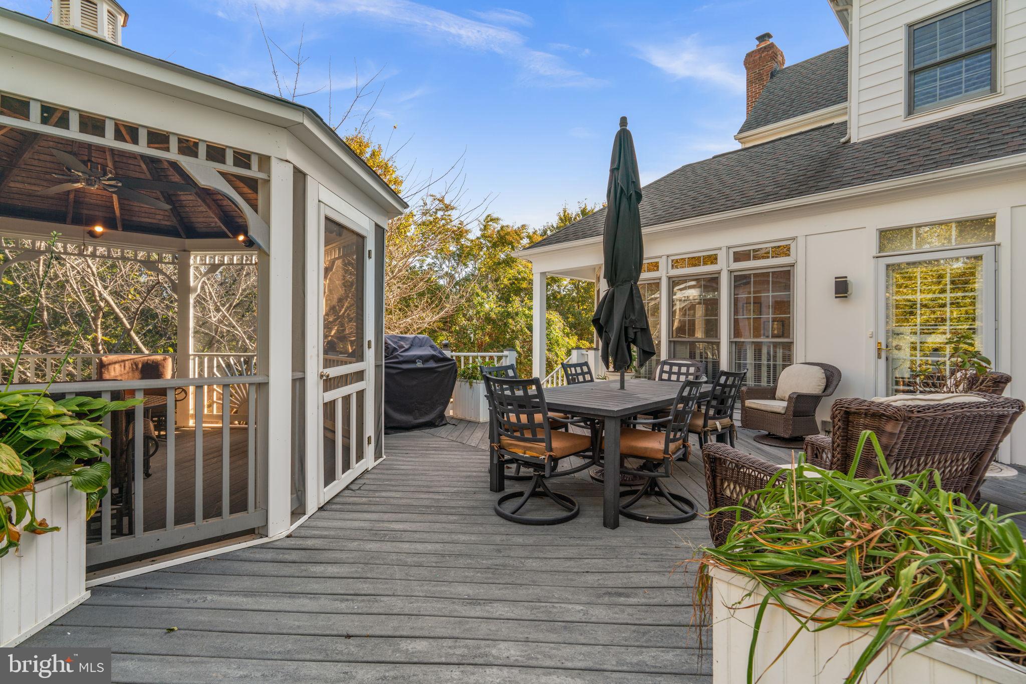 HUNTERBROOKE - Residential