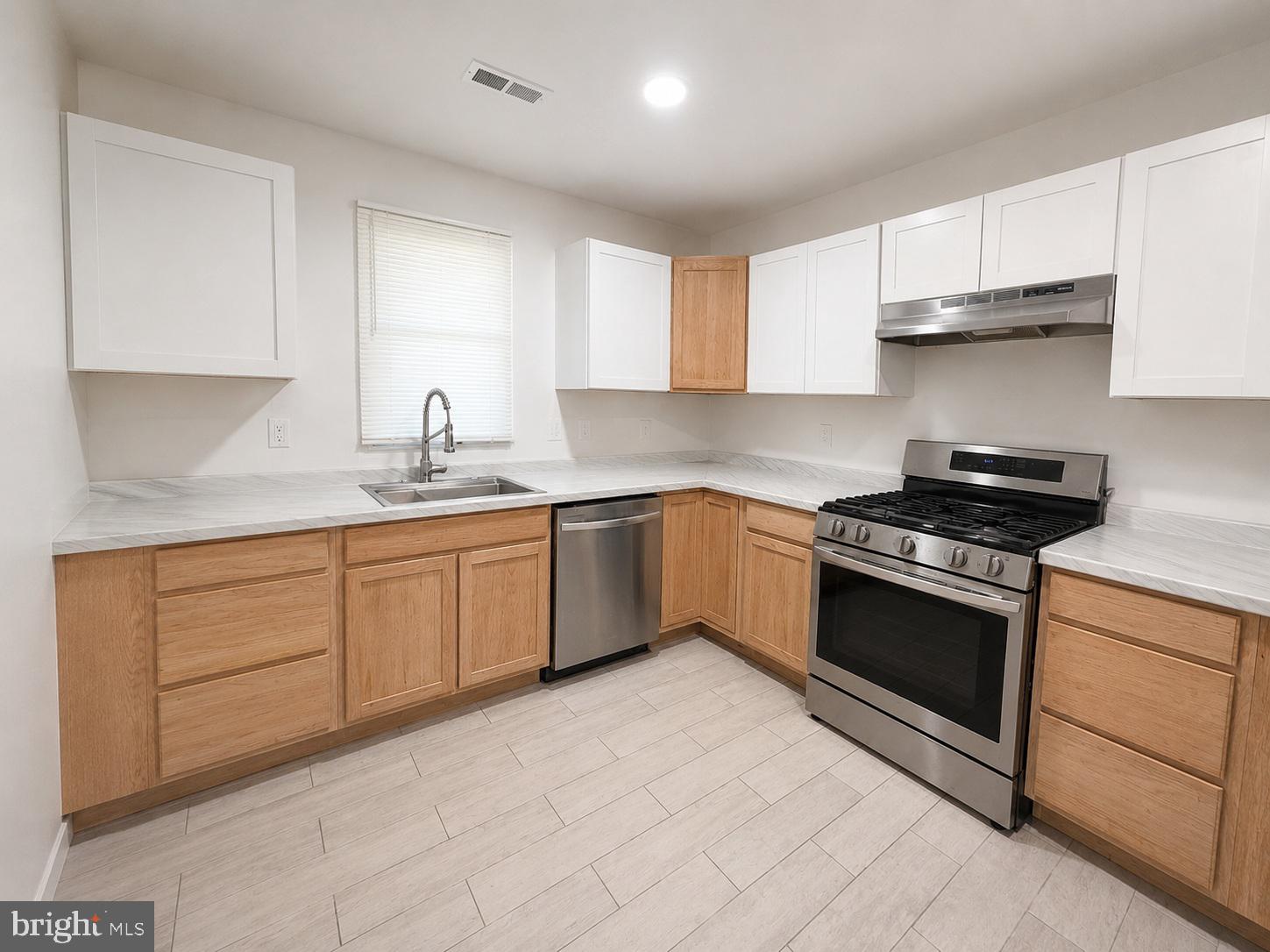 415 N 3RD STREET