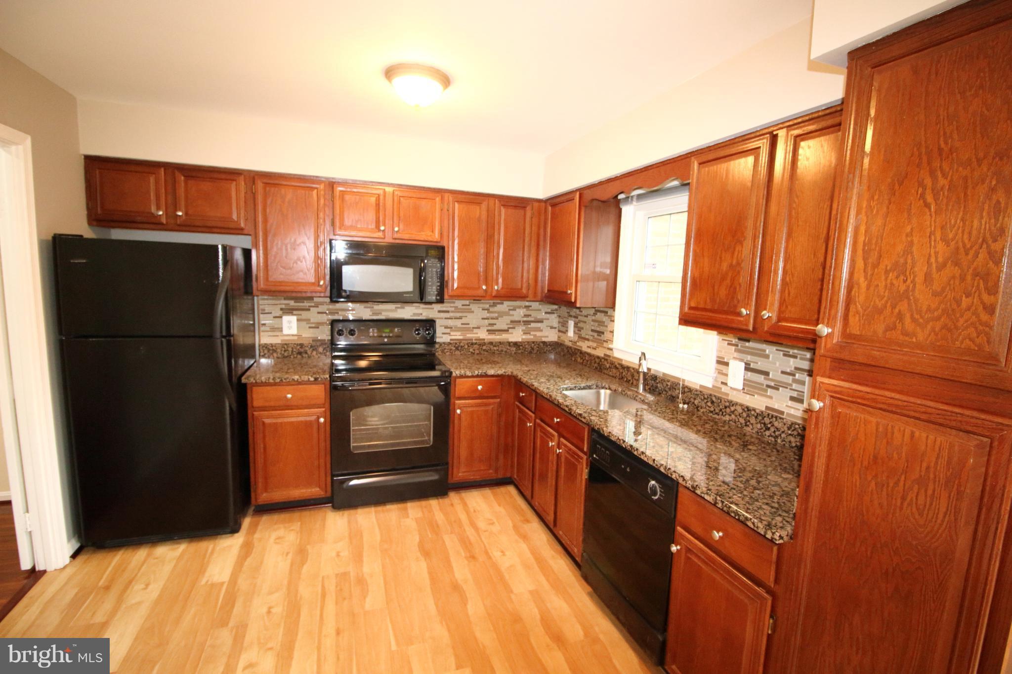 LAKE RIDGE - Residential Lease