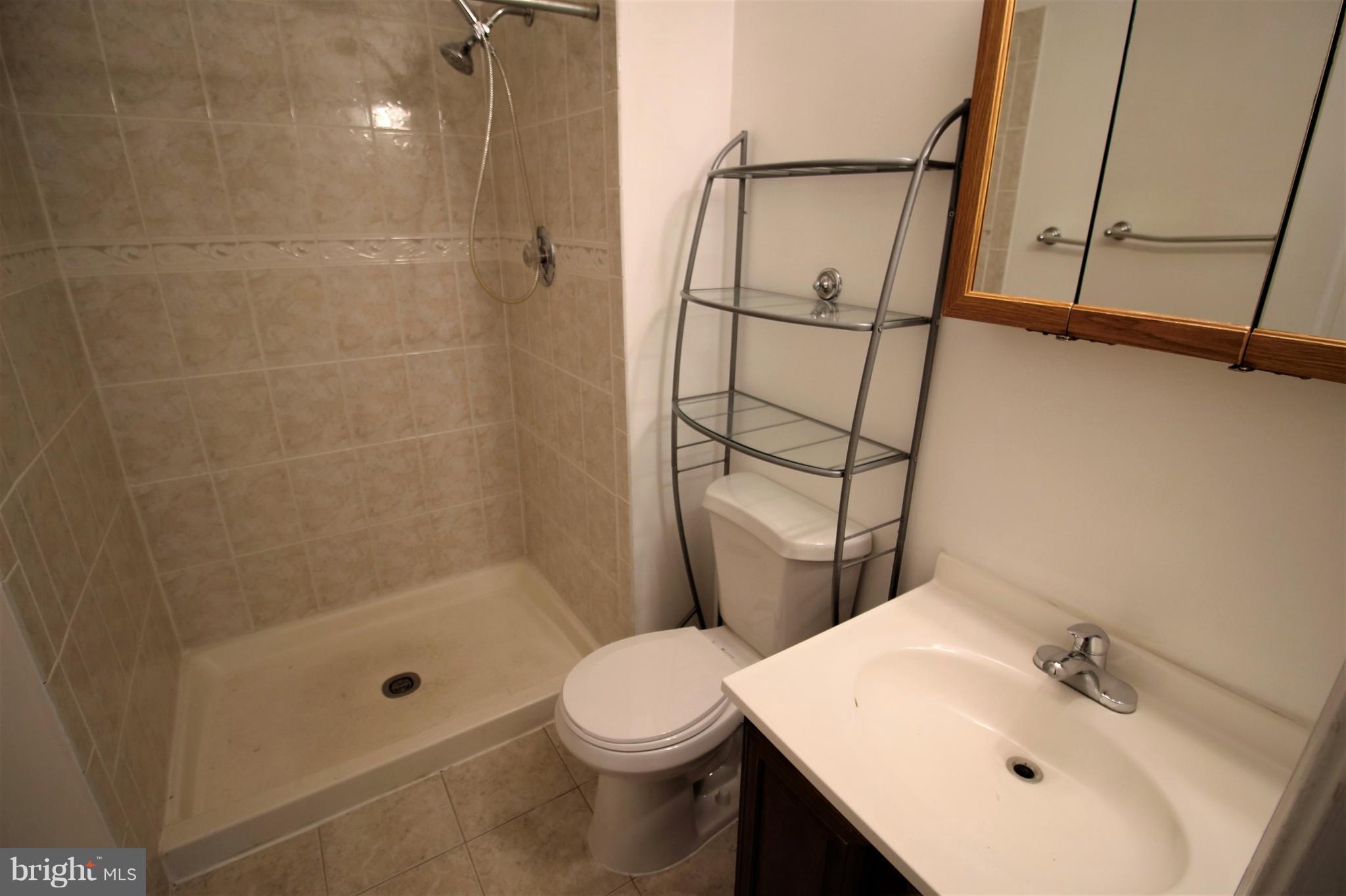 LAKE RIDGE - Residential Lease