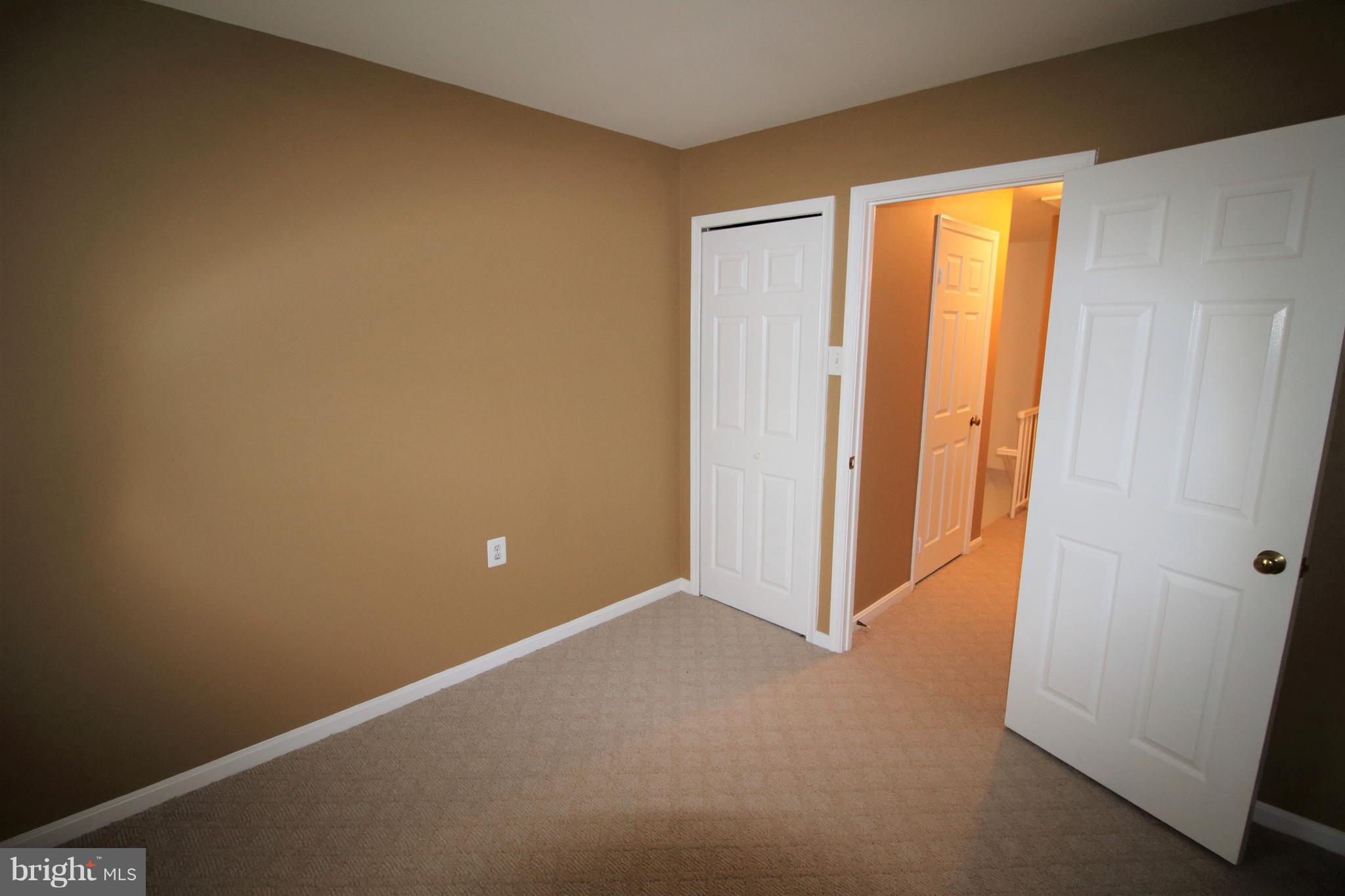 LAKE RIDGE - Residential Lease