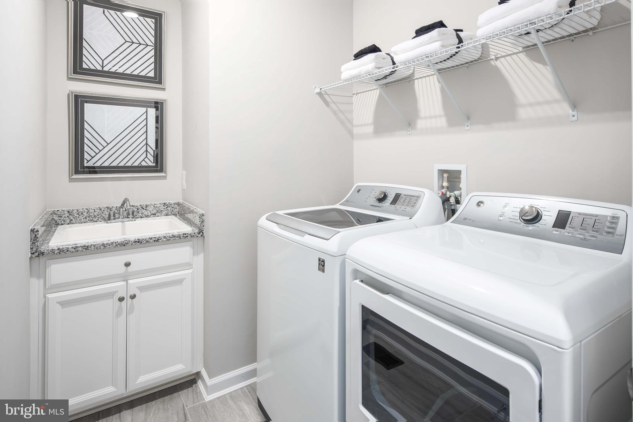 ASHBURN STATION - Residential