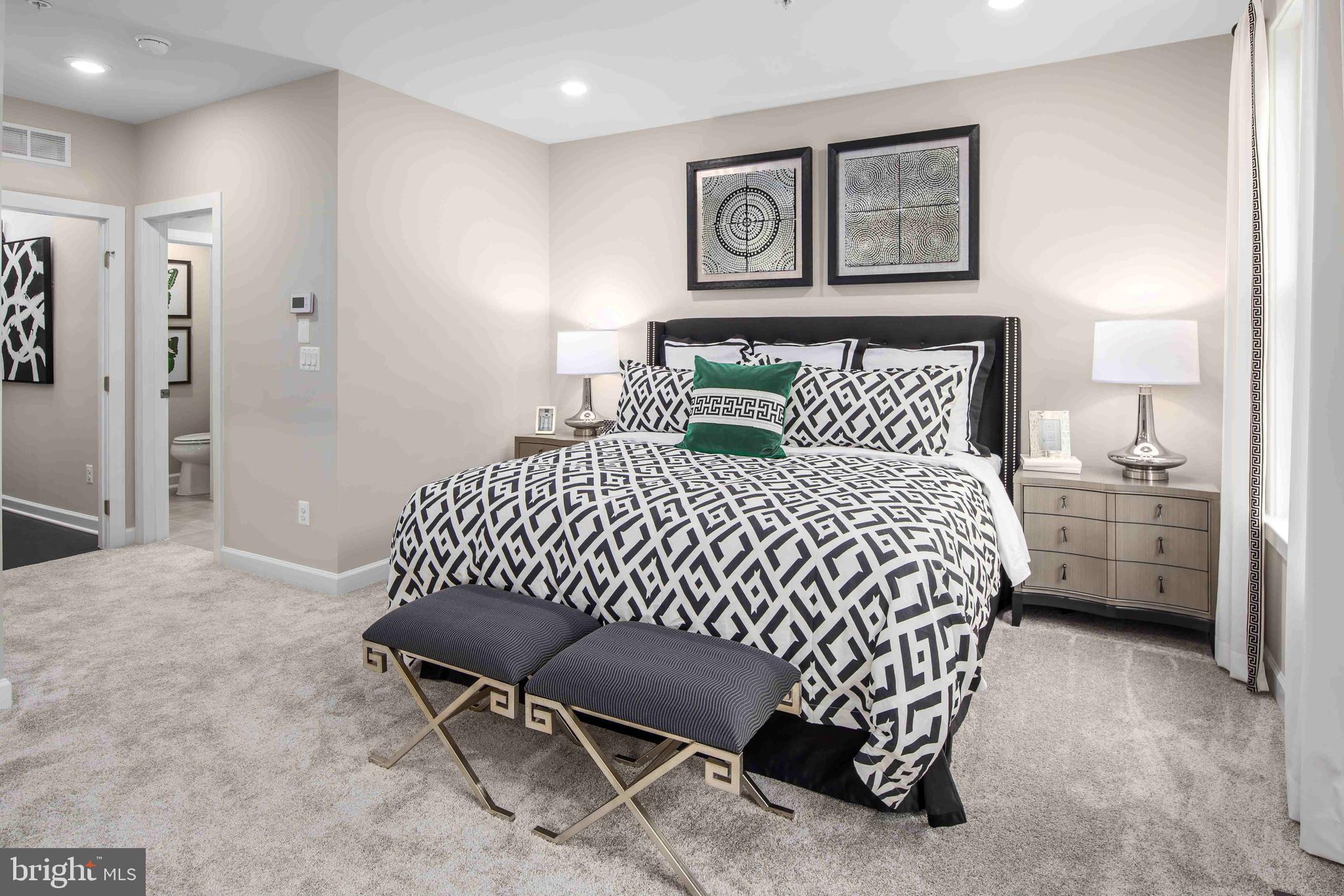 ASHBURN STATION - Residential