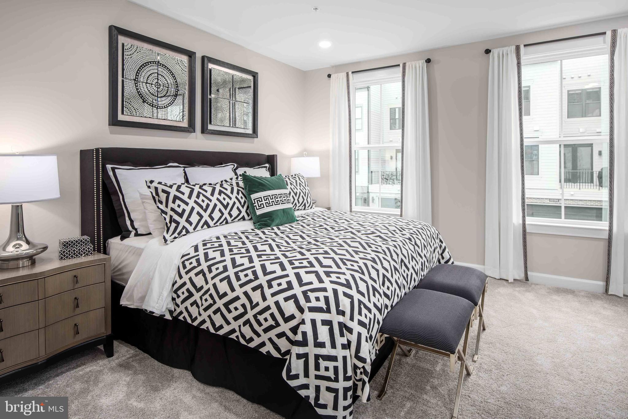 ASHBURN STATION - Residential