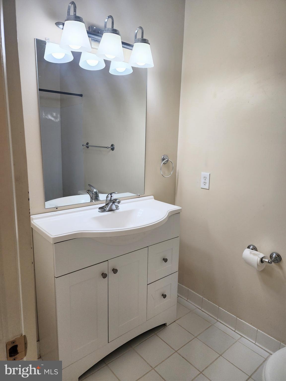 KENT COVE - Residential Lease