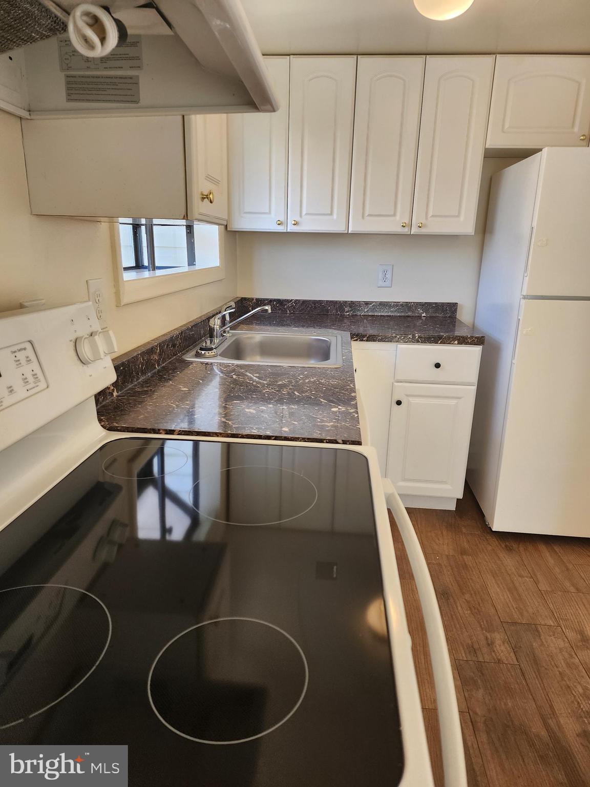 KENT COVE - Residential Lease