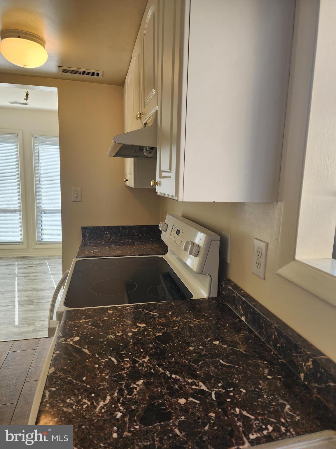 KENT COVE - Residential Lease