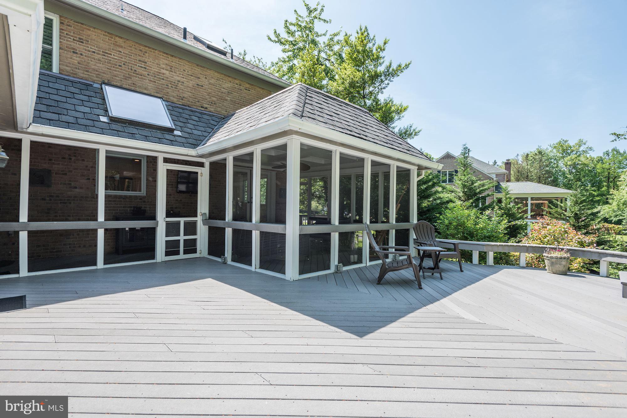 SUMMERWOOD - Residential