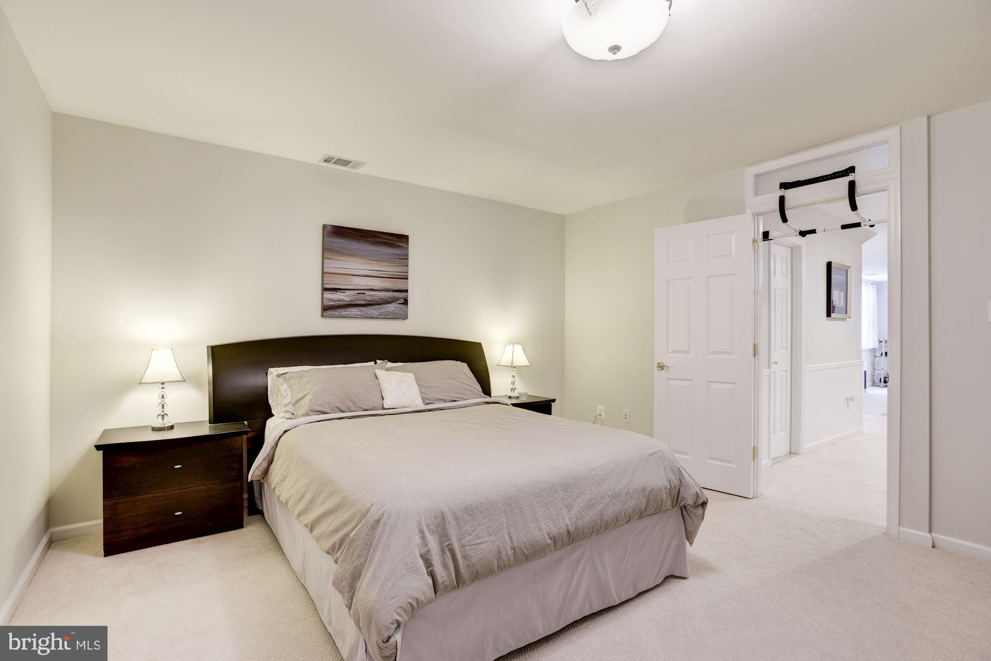 SUMMERWOOD - Residential