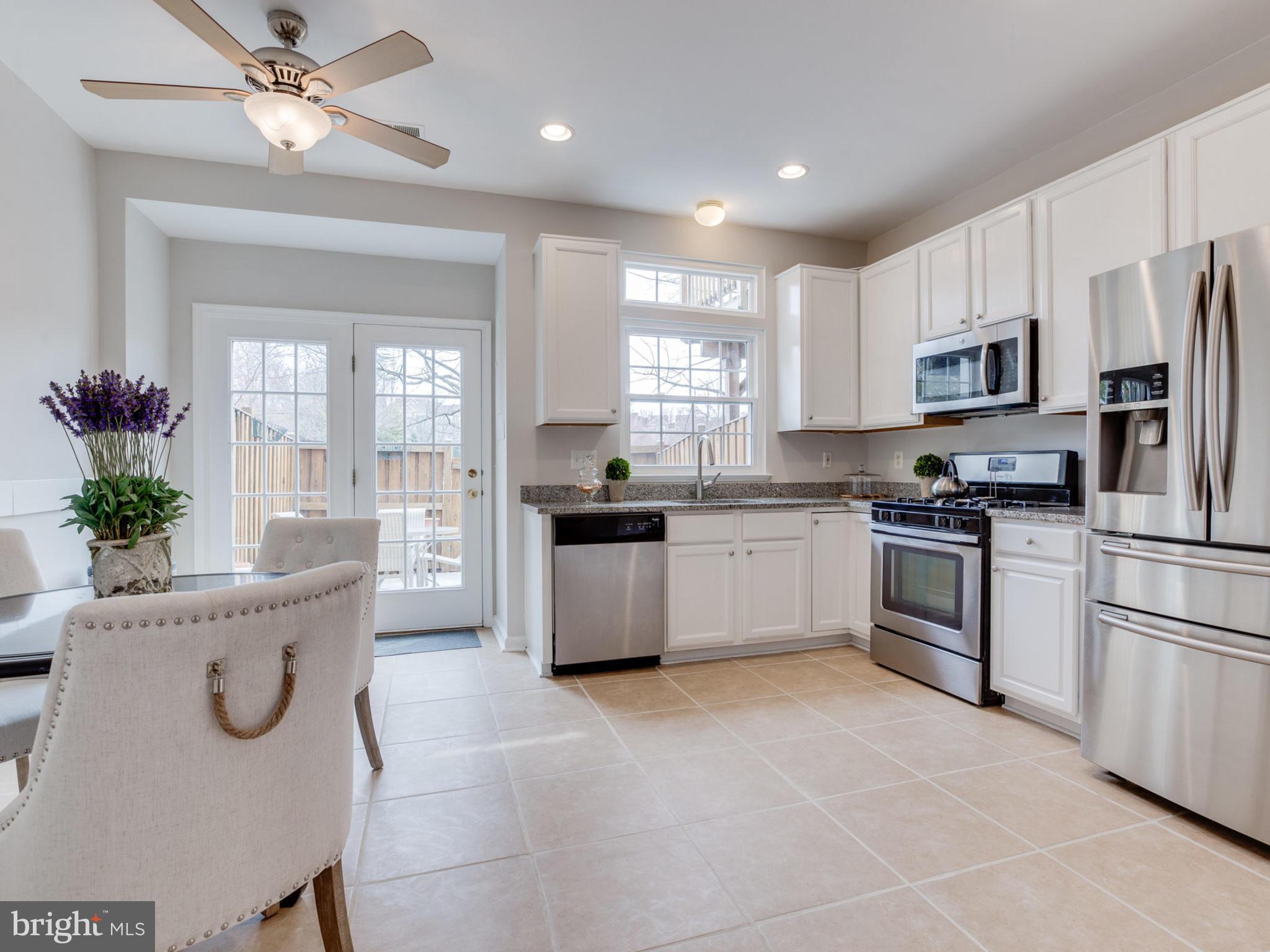 CEDAR LAKES - Residential