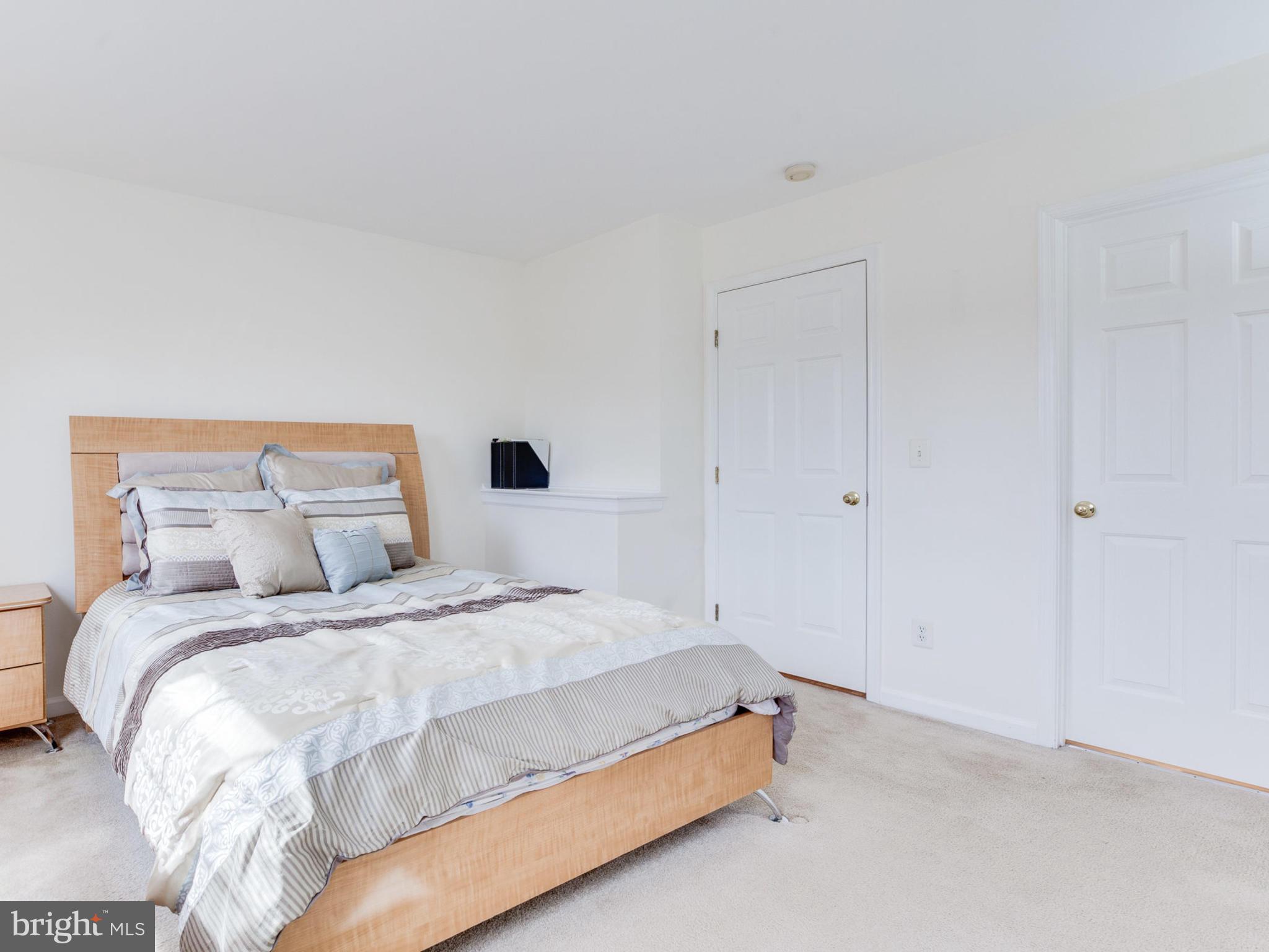 CEDAR LAKES - Residential