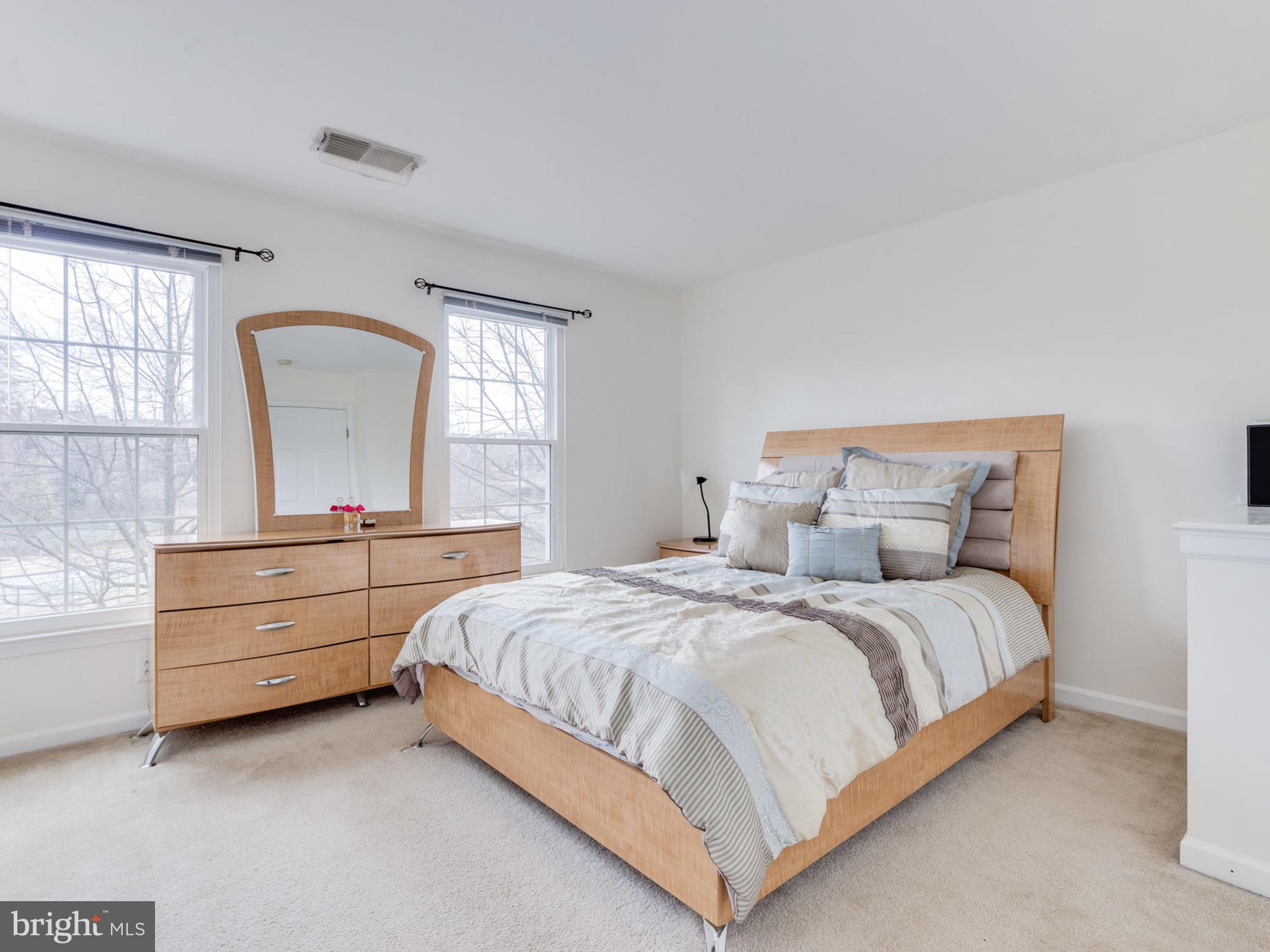 CEDAR LAKES - Residential